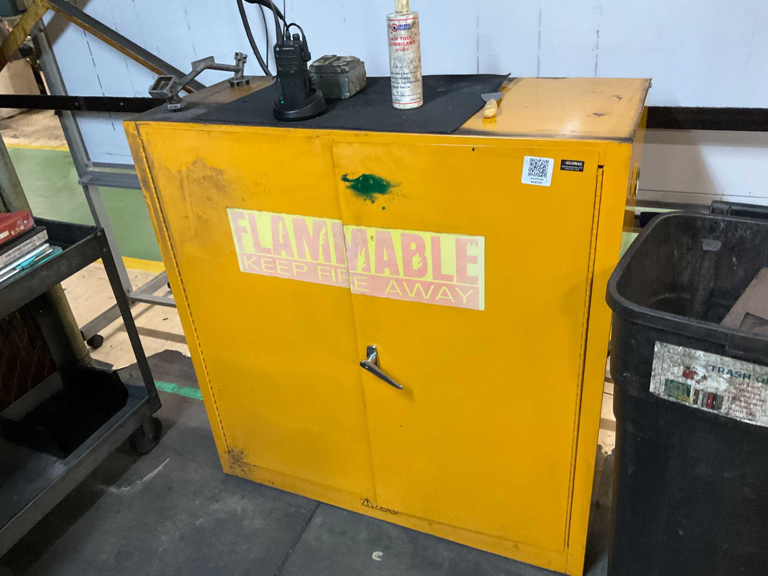 EDSAL SC300F FLAME PROOF STORAGE CABINET EDSAL SC300F FLAME PROOF STORAGE CABINET
