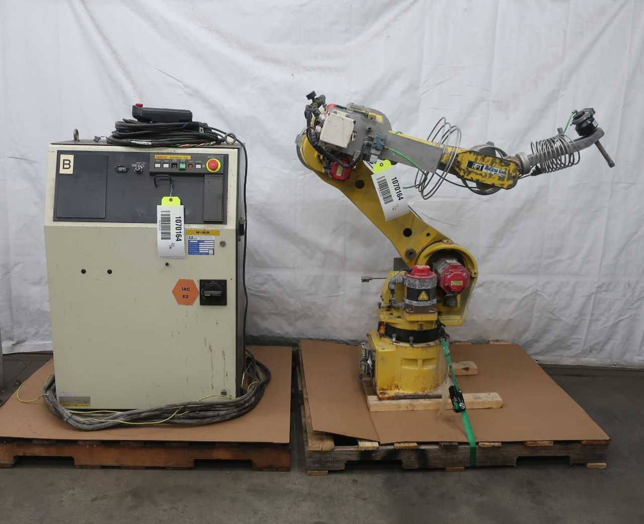SKU 1070164 - FANUC M-16 IB/20 ROBOT ARM AND CONTROLLER SKU 1070164 - FANUC M-16 IB/20 ROBOT ARM AND CONTROLLER