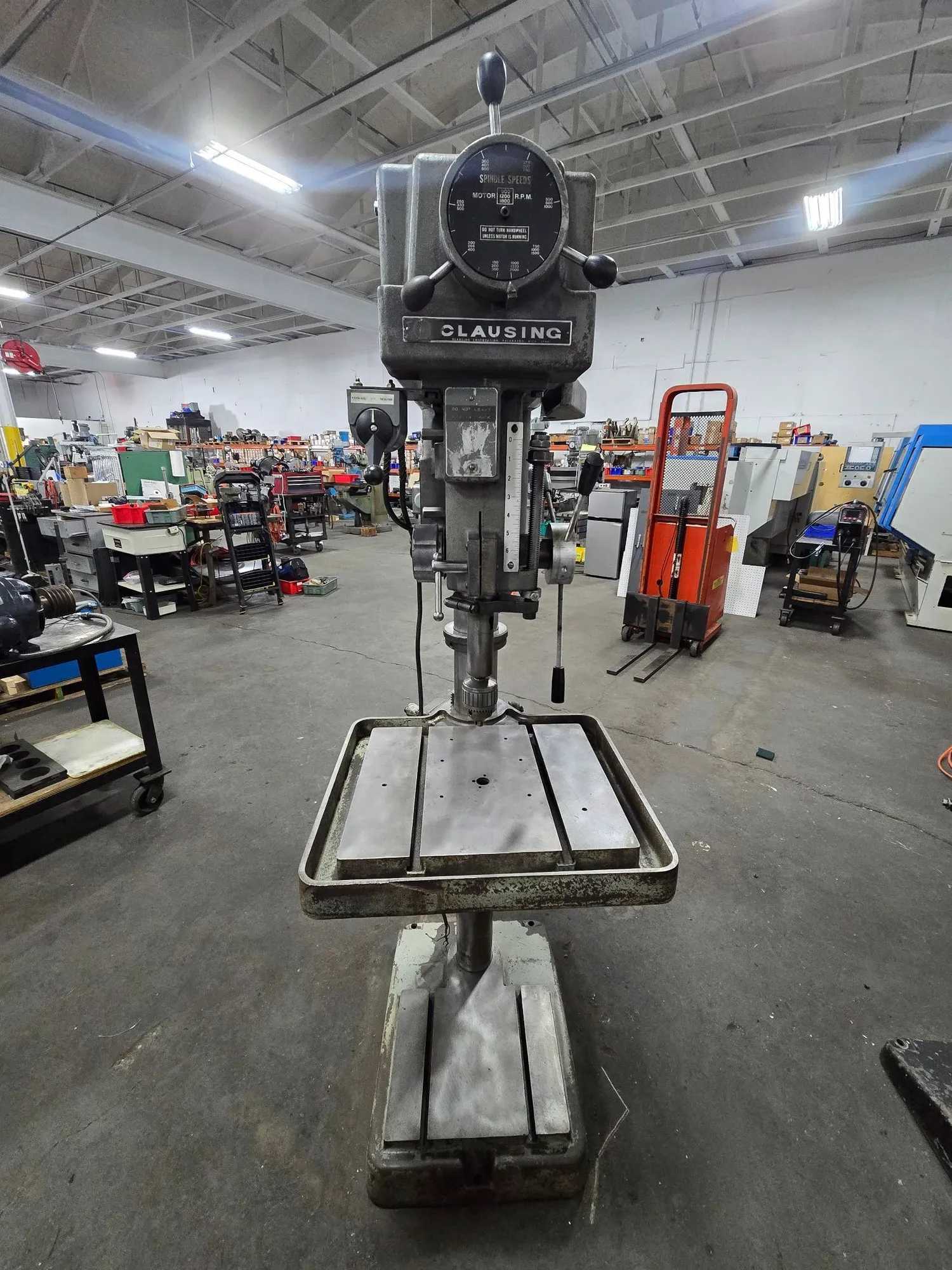 20" CLAUSING 2286 SINGLE SPINDLE DRILL PRESS, VARIABLE SPEED, 0.75/1.5 HP MOTOR - UPRIGHT DRILL PRESSES