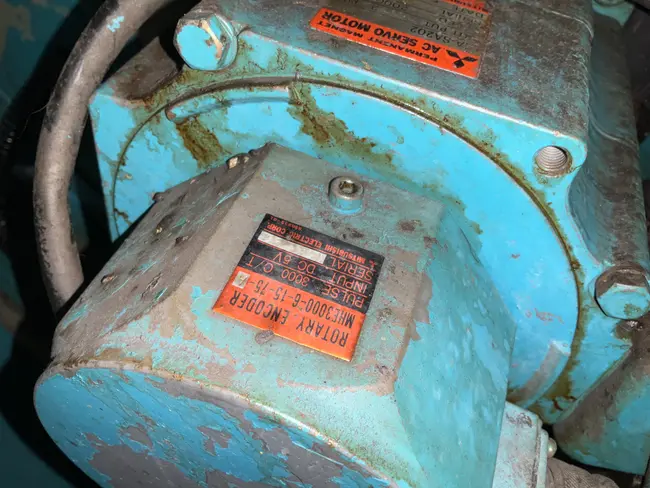 NISSEI V-5P M-901 GRINDING MACHINE - undefined