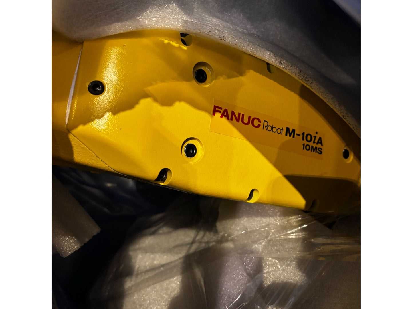 FANUC M-10IA/10MS ARTICULATED ROBOT, 10KG PAYLOAD, 1101MM REACH, 6-AXIS, R-30IB CONTROLLER - ARTICULATED ROBOTS