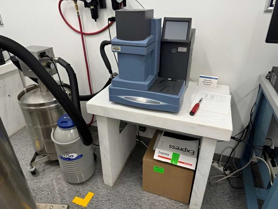 TA INSTRUMENTS Q800 DYNAMIC MECHANICAL ANALYZER - INSTRUMENTATION