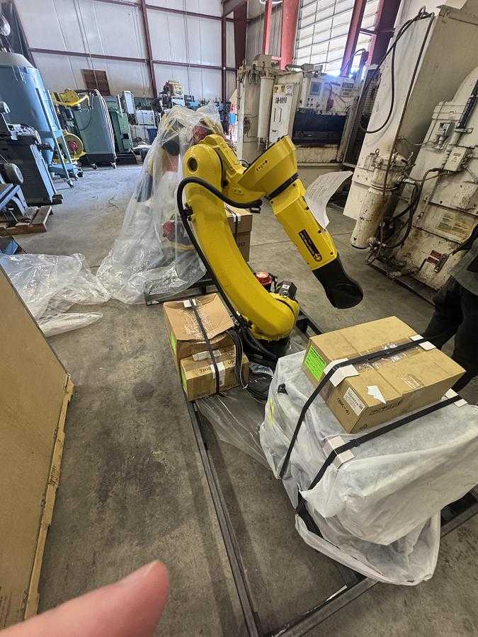 2021 FANUC ARC MATE 120ID ARTICULATED ROBOT, 25KG PAYLOAD, 1831MM REACH, R-30IB PLUS CONTROL - ARTICULATED ROBOTS