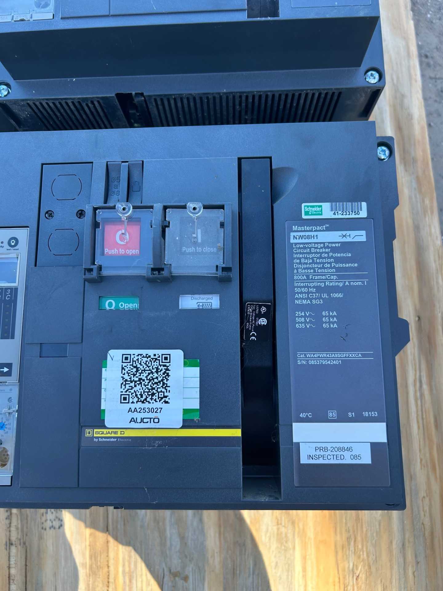 QTY 4: CIRCUIT BREAKER - LOW VOLTAGE POWER CIRCUIT BREAKER