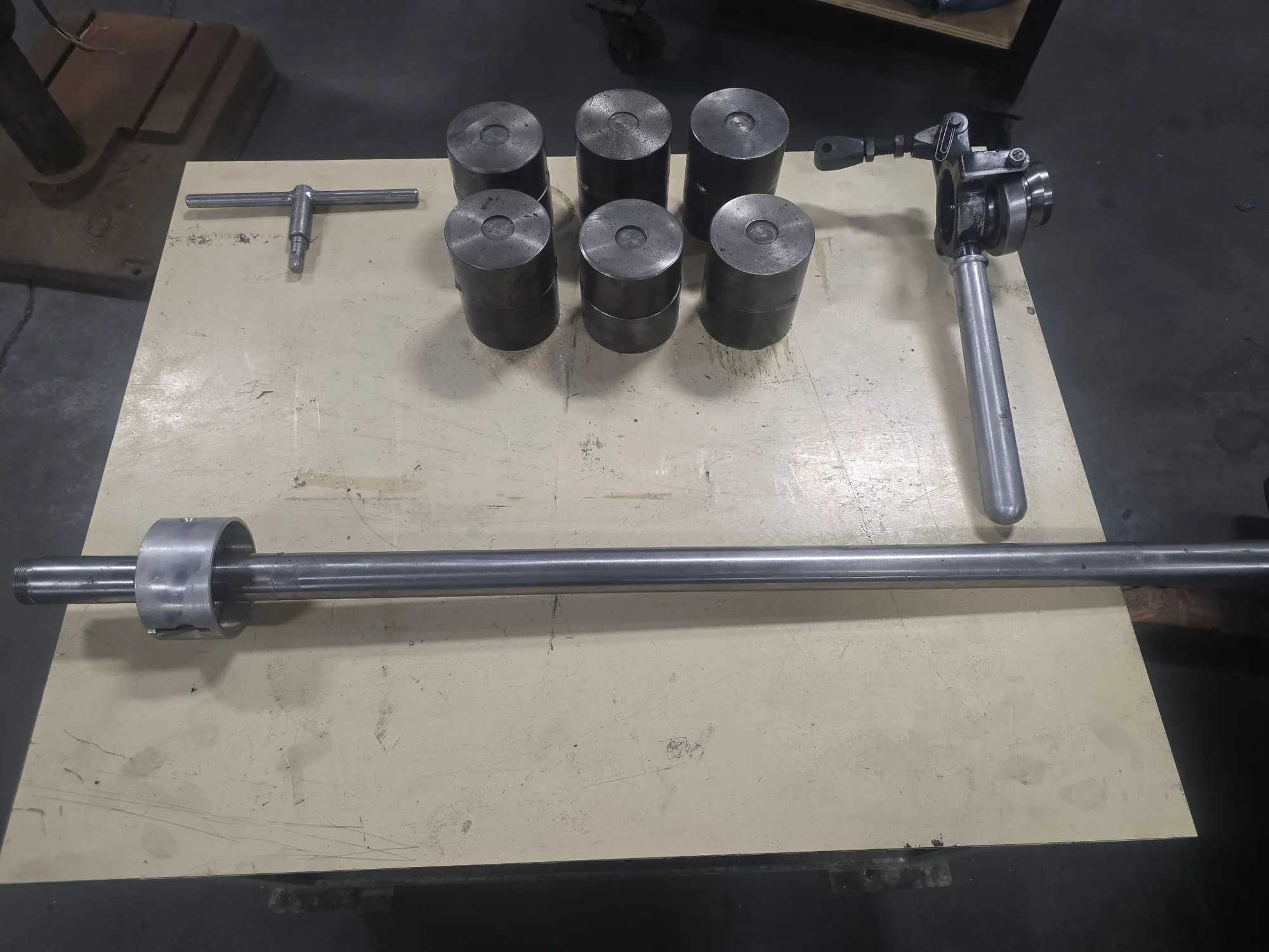 UNKNOWN LEBLOND REGAL 19" X 78" ENGINE LATHE 10HP 38-1500 RPM 1-49/64" BORE - MANUAL LATHES