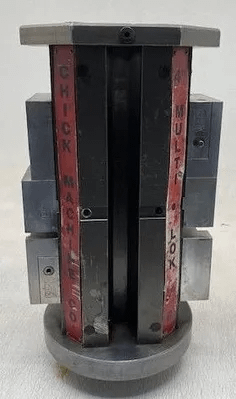 CHICK MODEL ML4B08 MULTI-LOK 4-SIDED TOMBSTONE WITH 4 VISES ATTACHED - MACHINE TOOLING