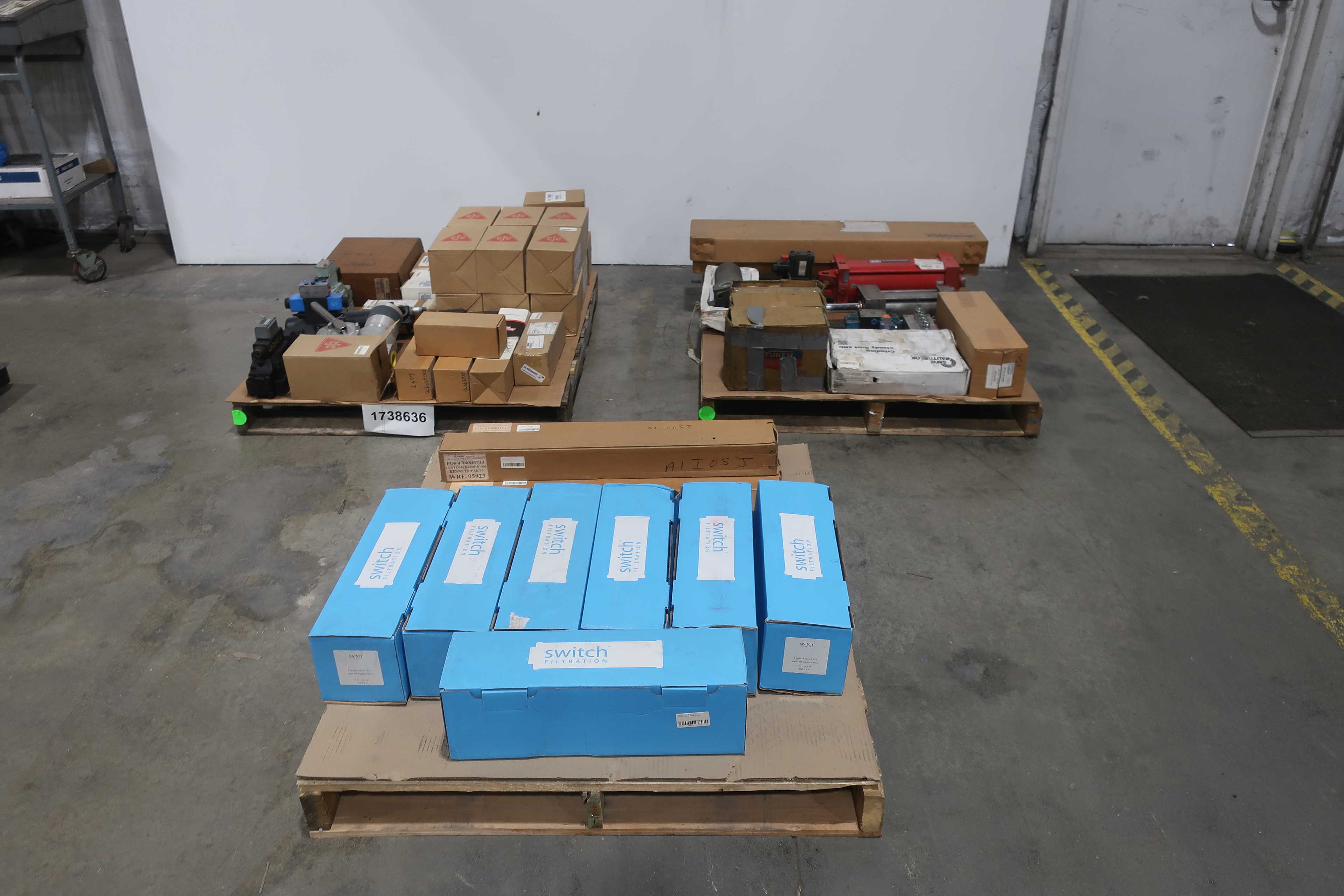 SKU 1738636 - 3 PALLETS OF ASSORTED HYDRAULICS - HYDRAULIC PARTS