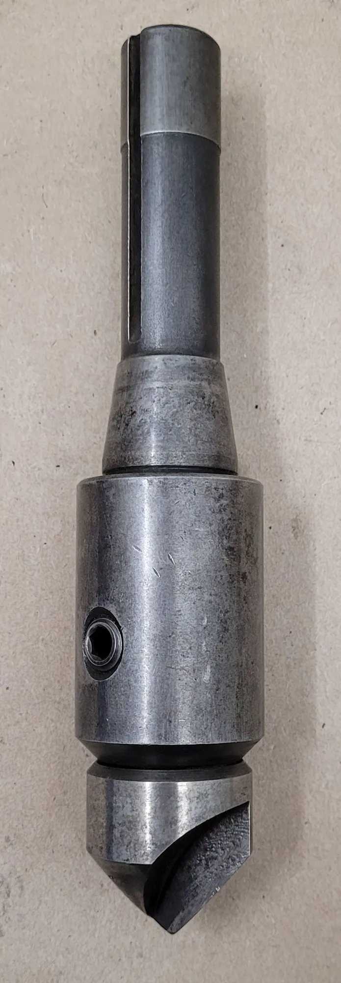 BRIDGEPORT R8 END MILL HOLDER, 8-1/4" LENGTH, 1-1/2" BODY DIAMETER, R8 SHANK TYPE - MACHINE TOOLING