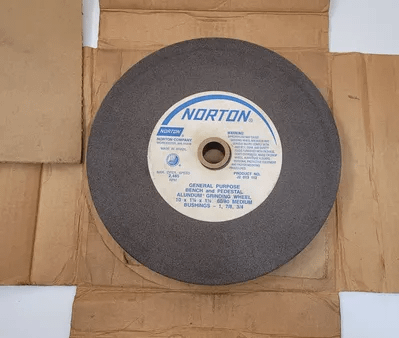 NORTON GRINDING WHEEL, GENERAL PURPOSE BENCH & PEDESTAL, 10X1-1/4X1-1/4, 60/80 MEDIUM - MACHINE TOOLING