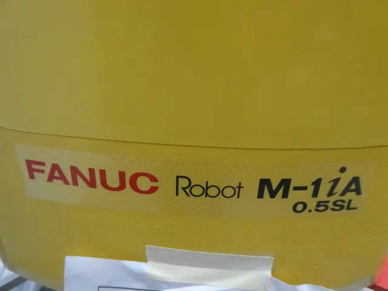 SKU 1744171 - FANUC A05B-1522-B204 M-1IA/0.5SL A05B-2651-B421 R-30IB MATE ROBOT - INDUSTRIAL ROBOTS