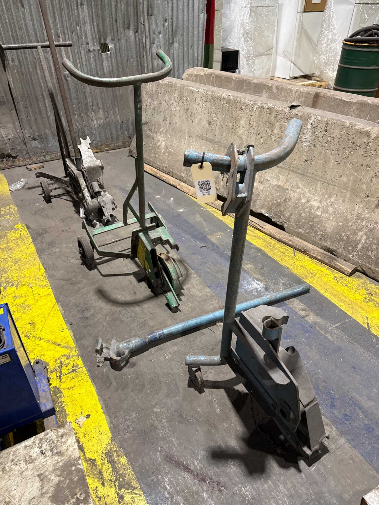 BULK QTY OF MANUAL PIPE BENDING TOOLS - PIPE & TUBE BENDERS