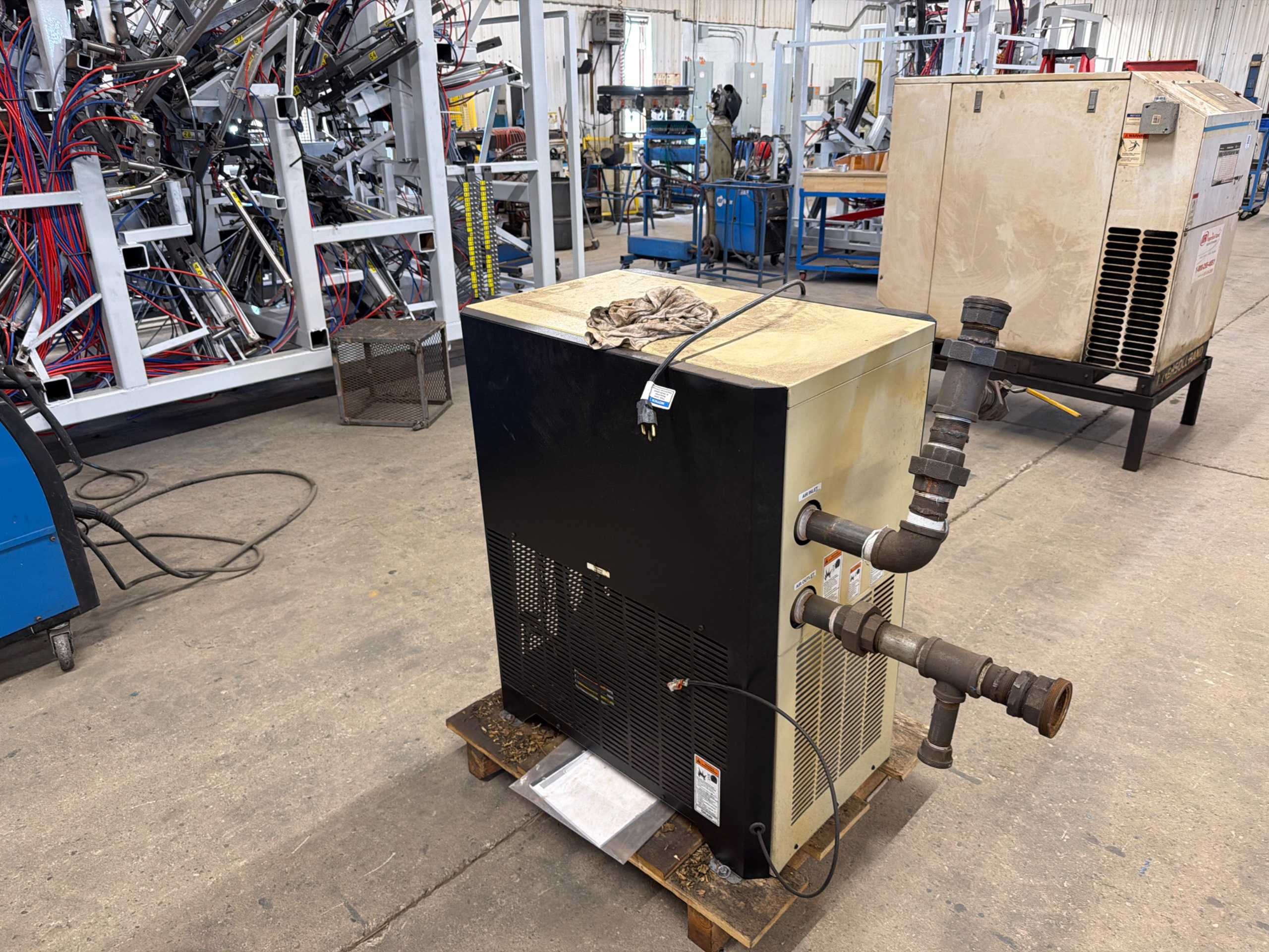 INGERSOLL RAND DA30NA200 REFRIGERATED AIR DRYER, 200 PSIG, 230V, 1PH, 60HZ, 1 HP - AIR DRYERS