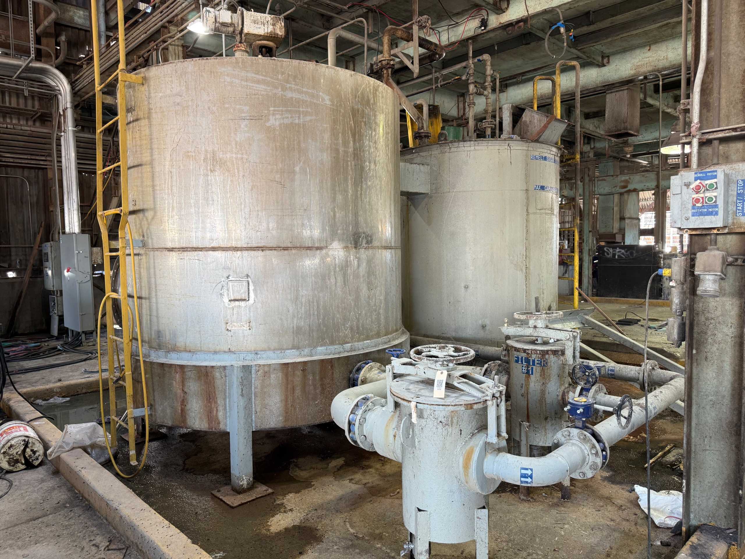 QTY 2: STAINLESS STEEL TANKS - TANKS