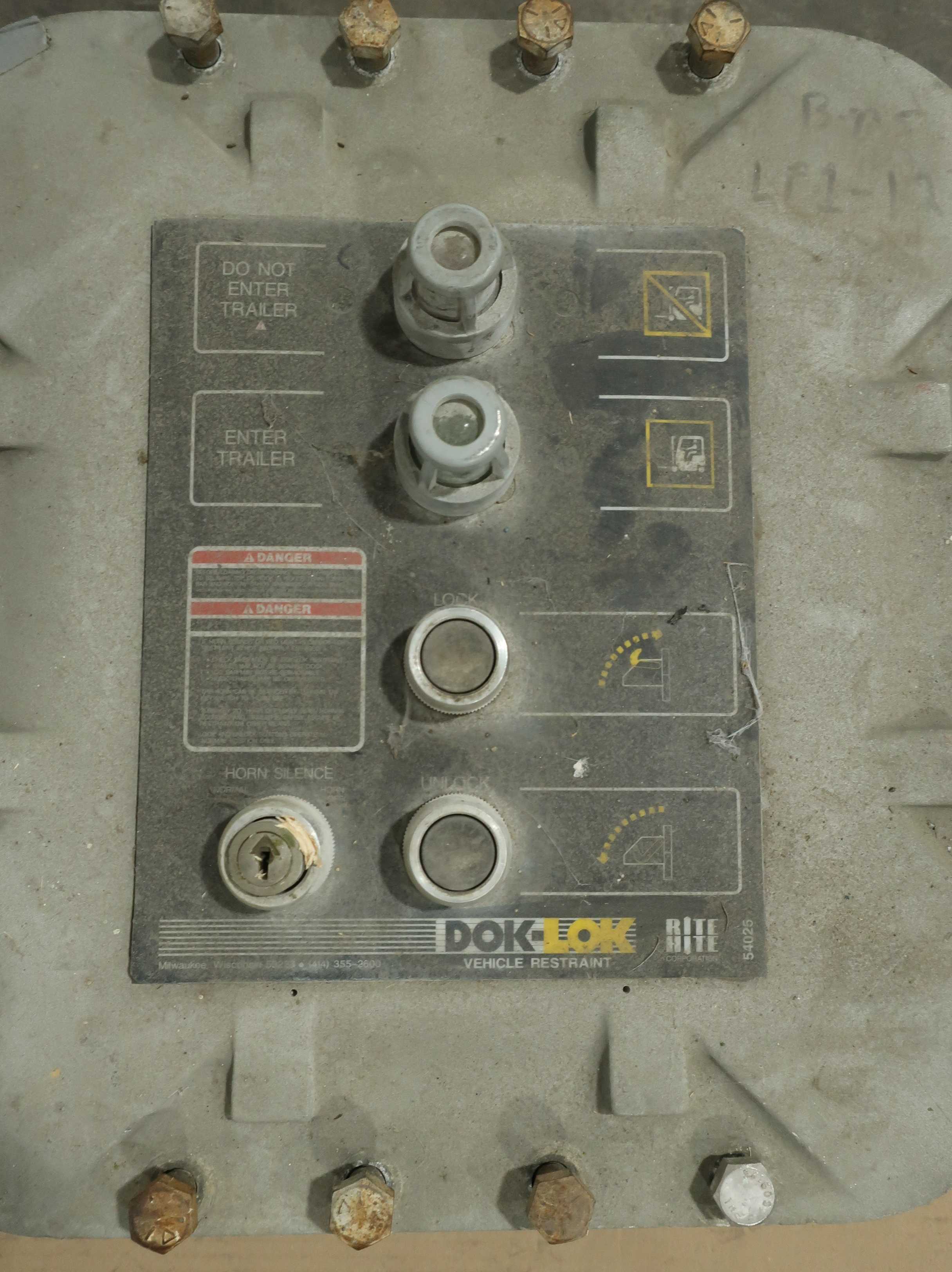 LOT OF 2 DOK-LOK EXPLOSION PROOF CONTROL BOXES - ELECTRONIC COMPONENTS
