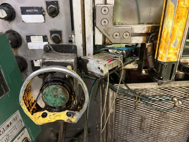 GASBARRE 45 TON COMPACTING PRESS - undefined