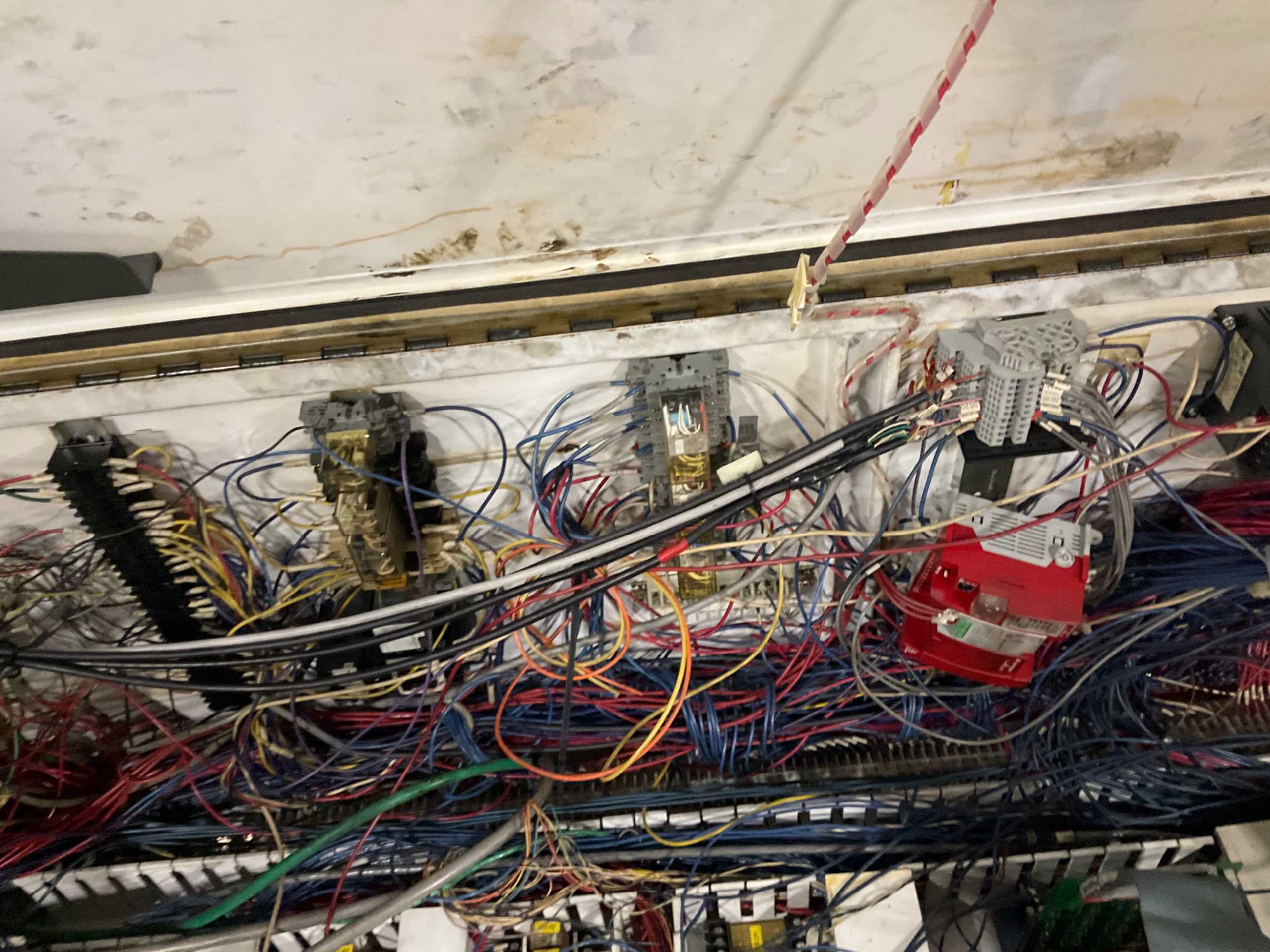 CONTROL CABINET