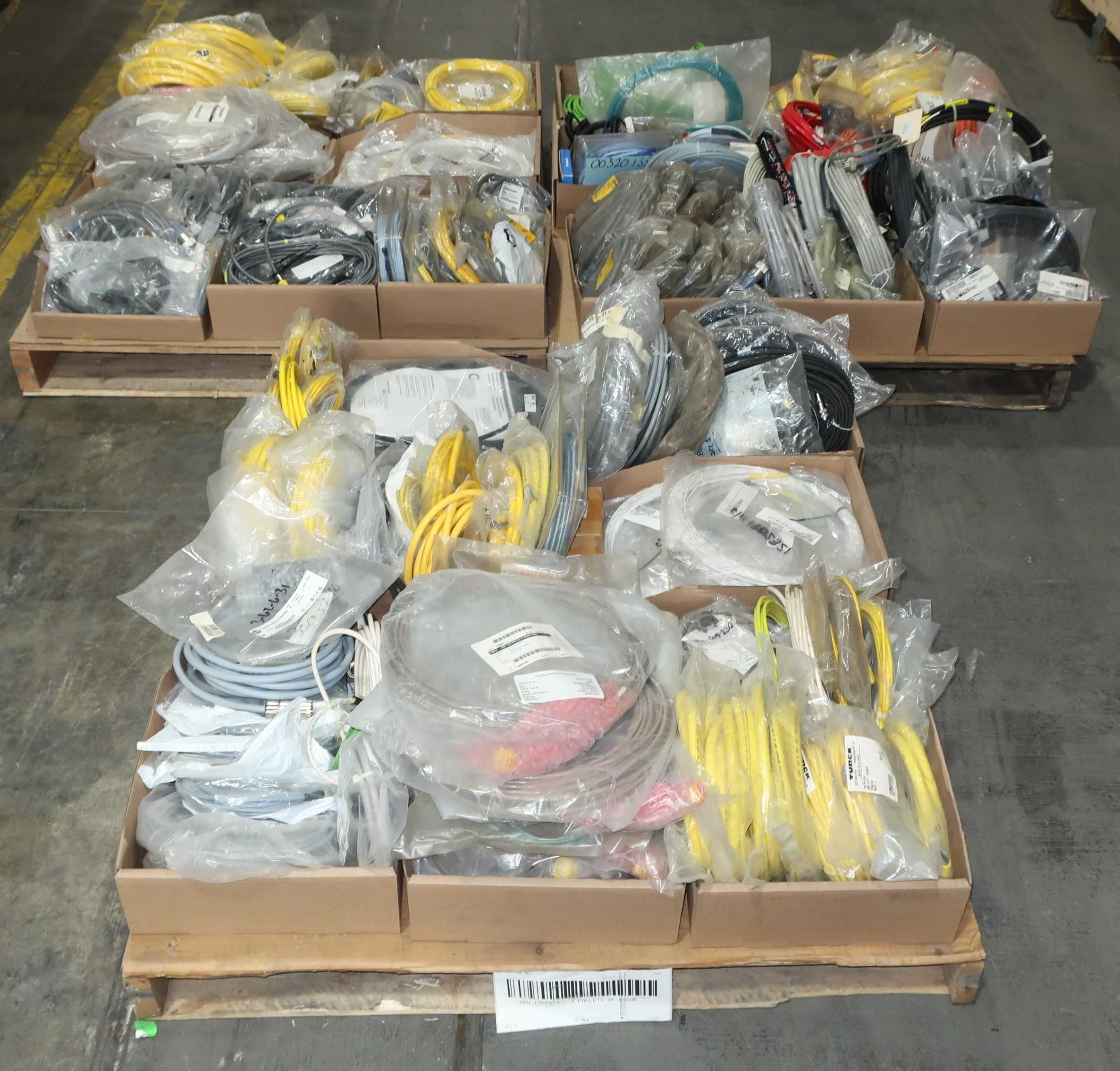 SKU 1760114 - 3 PALLETS OF ASSORTED CORDSET AND CABLES - CORDSET CABLES