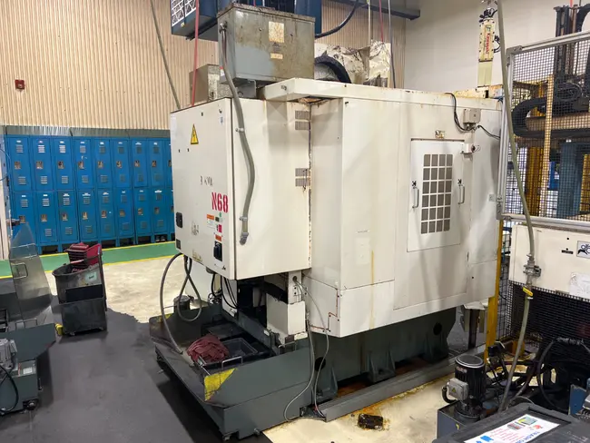 2004 TOYOSK TVT301S VERTICAL MACHINING CENTER - undefined