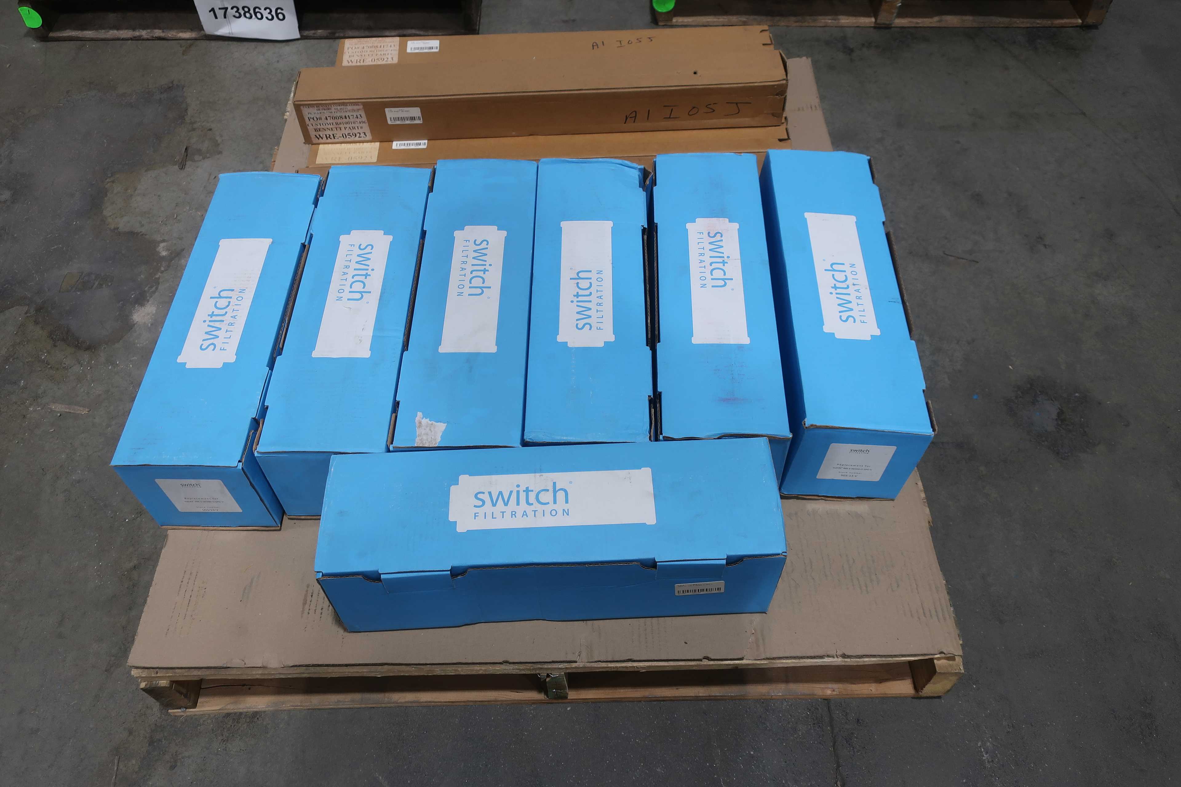 SKU 1738636 - 3 PALLETS OF ASSORTED HYDRAULICS - HYDRAULIC PARTS