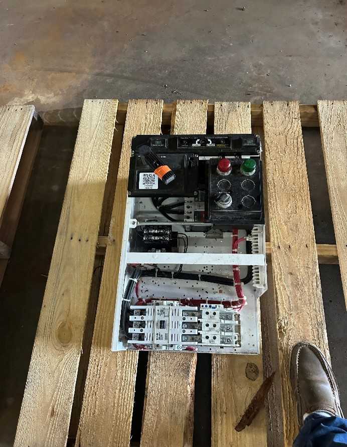 EATON HMCP CIRCUIT BREAKER - CIRCUIT BREAKERS