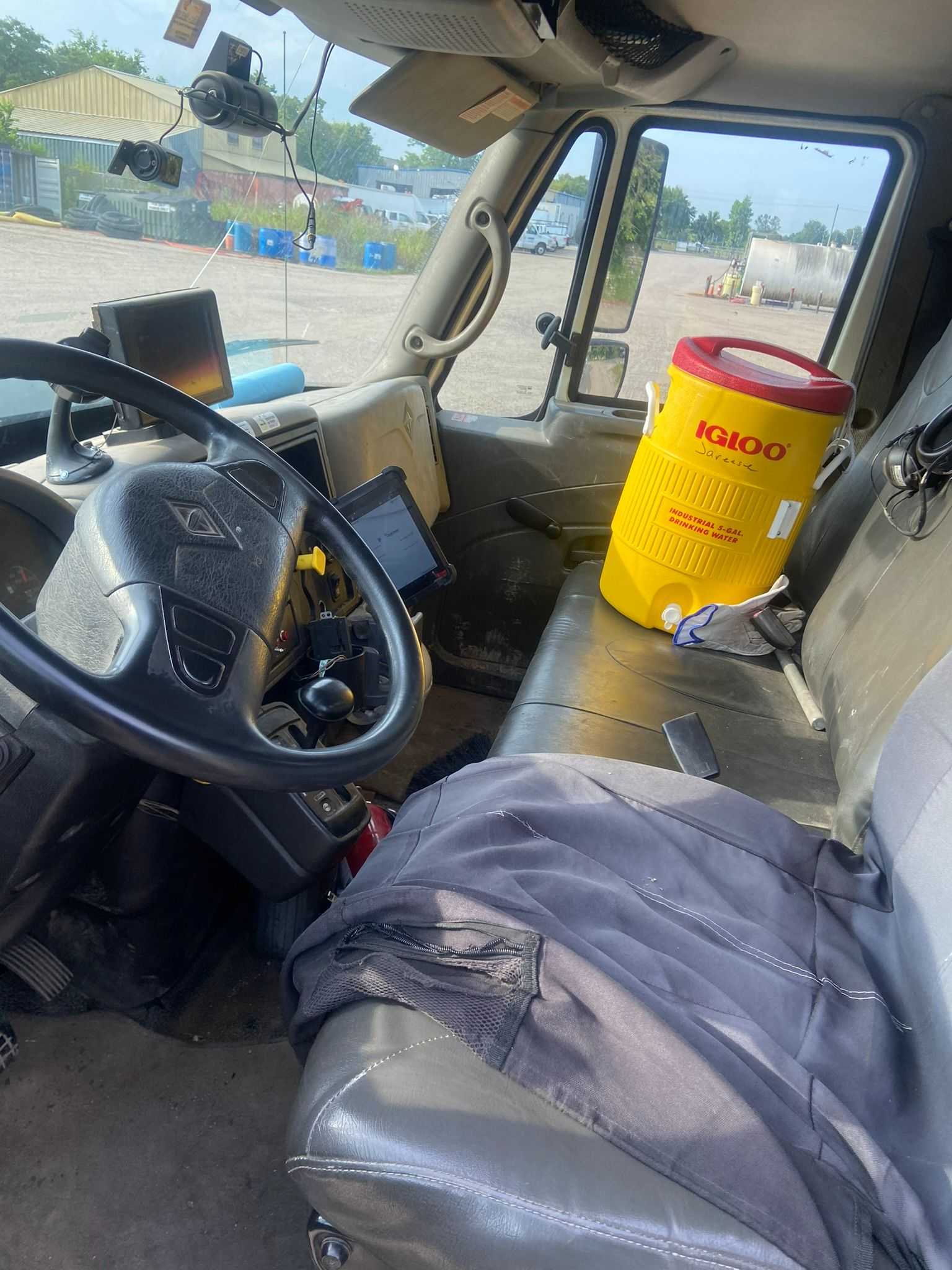 2008 INTERNATIONAL SF625 WORKSTAR 7400 HYDRO EXCAVATOR TRUCK - HYDRO EXCAVATOR TRUCKS