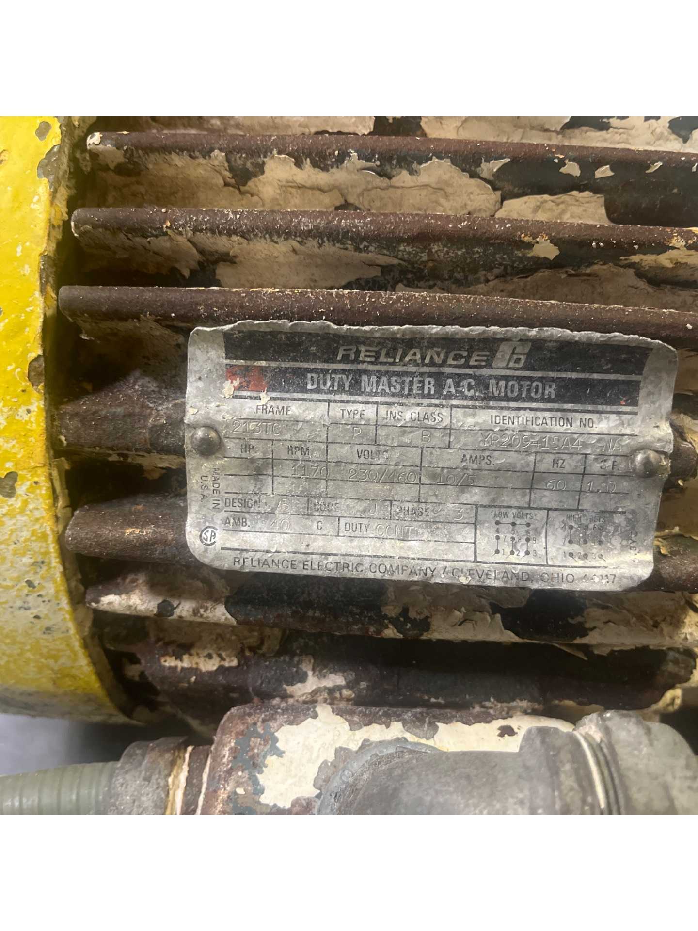 QTY 3: RELIANCE 213CG40A GEARMOTOR - GEARMOTOR