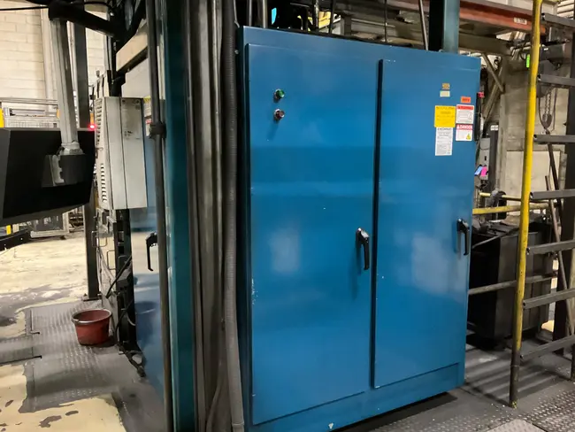 CINCINNATI 175-HC-8 175 TON COMPACTING PRESS - undefined