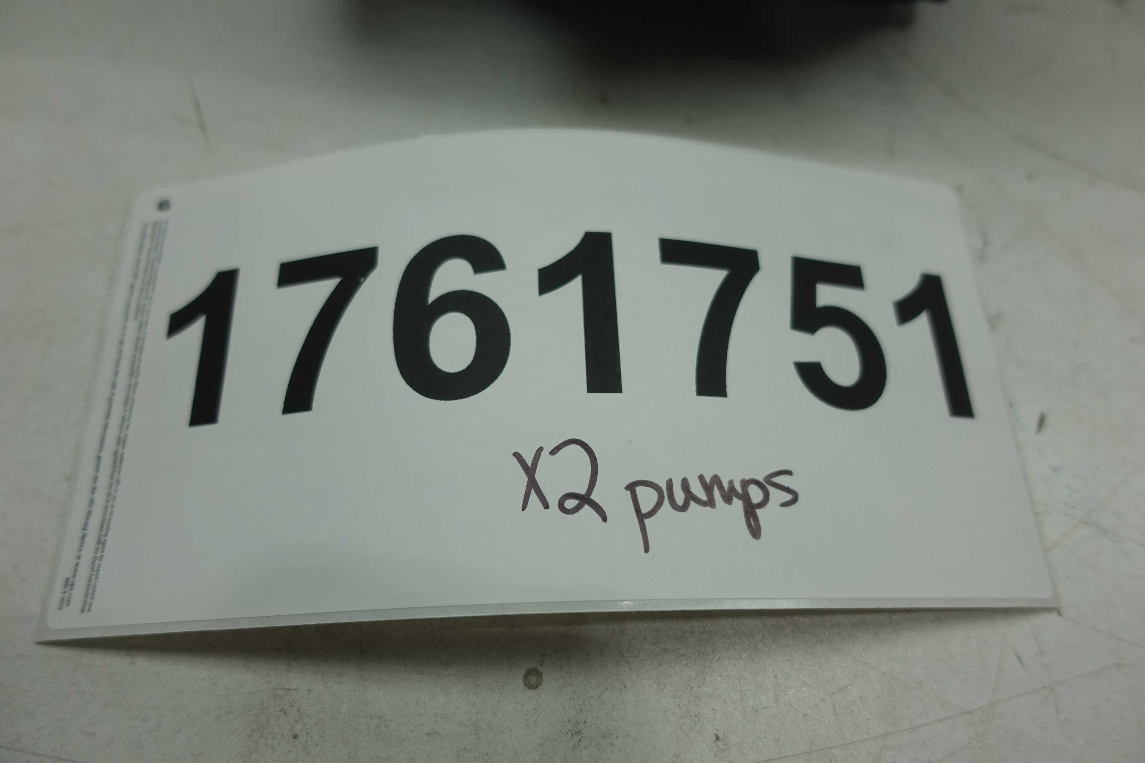 SKU 1761751 - LOT OF 2 VICKERS PVB10-RSY-41-C-12 7/8IN HYDRAULIC PISTON PUMPS - HYDRAULIC PISTON PUMP