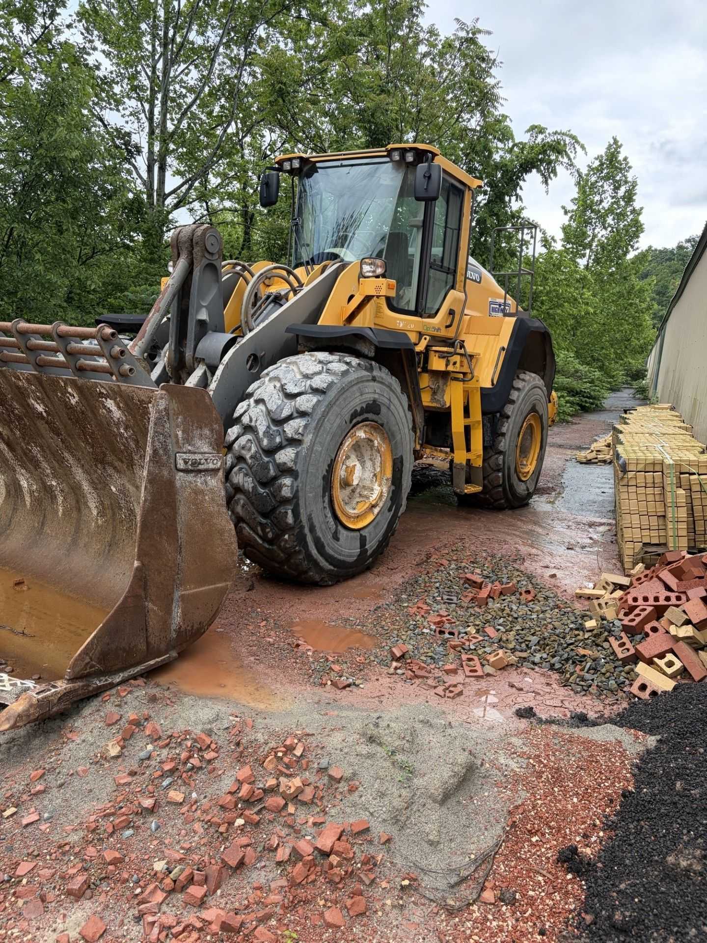 2014 VOLVO L150H WHEEL LOADER, 295HP, TIER 4F, OPTISHIFT, GP BUCKET INCLUDED - WHEEL LOADERS