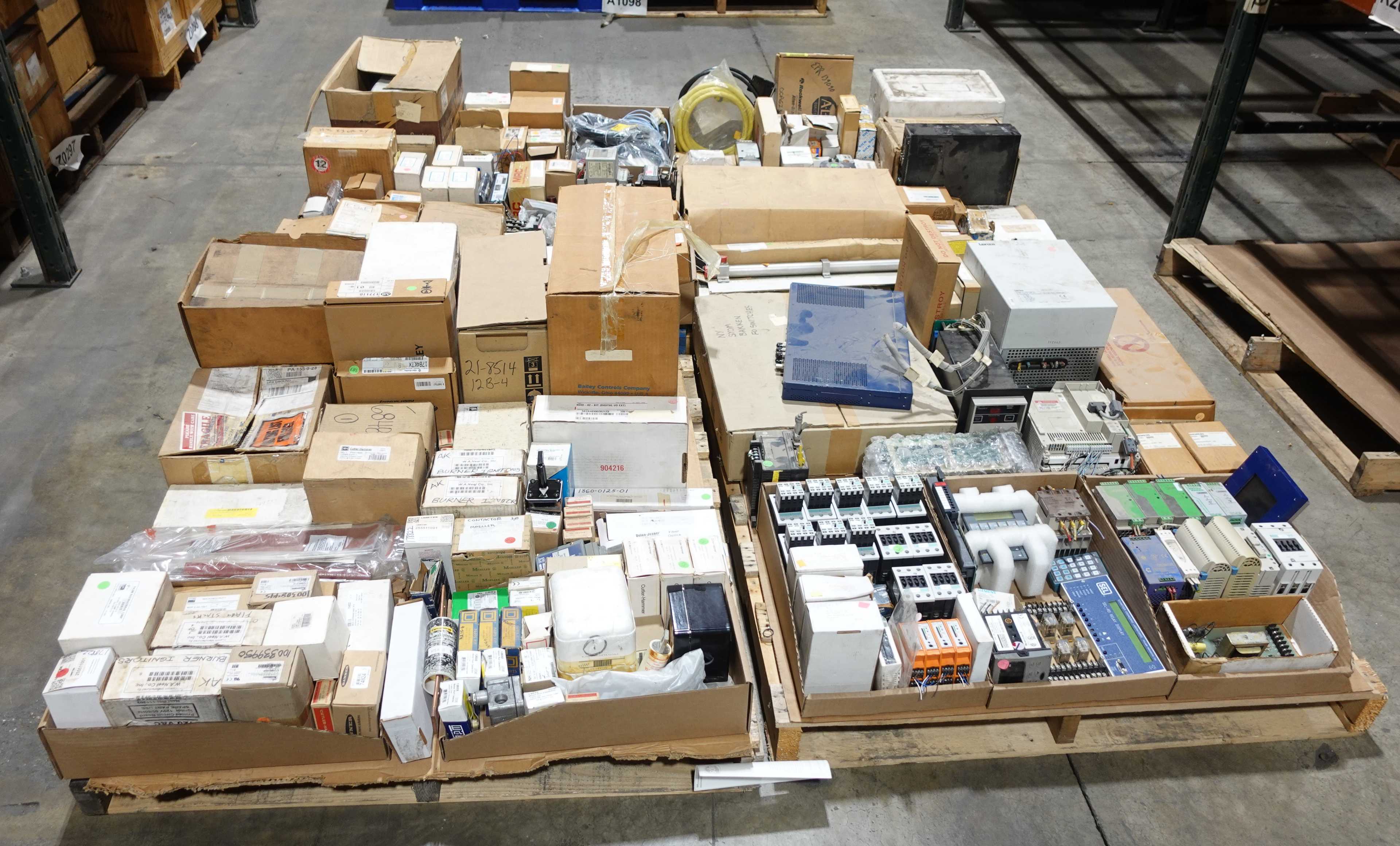 4 PALLETS OF ASSORTED AUTOMATION AND ELECTRICAL CONTROLS - AUTOMATION & CONTROLS