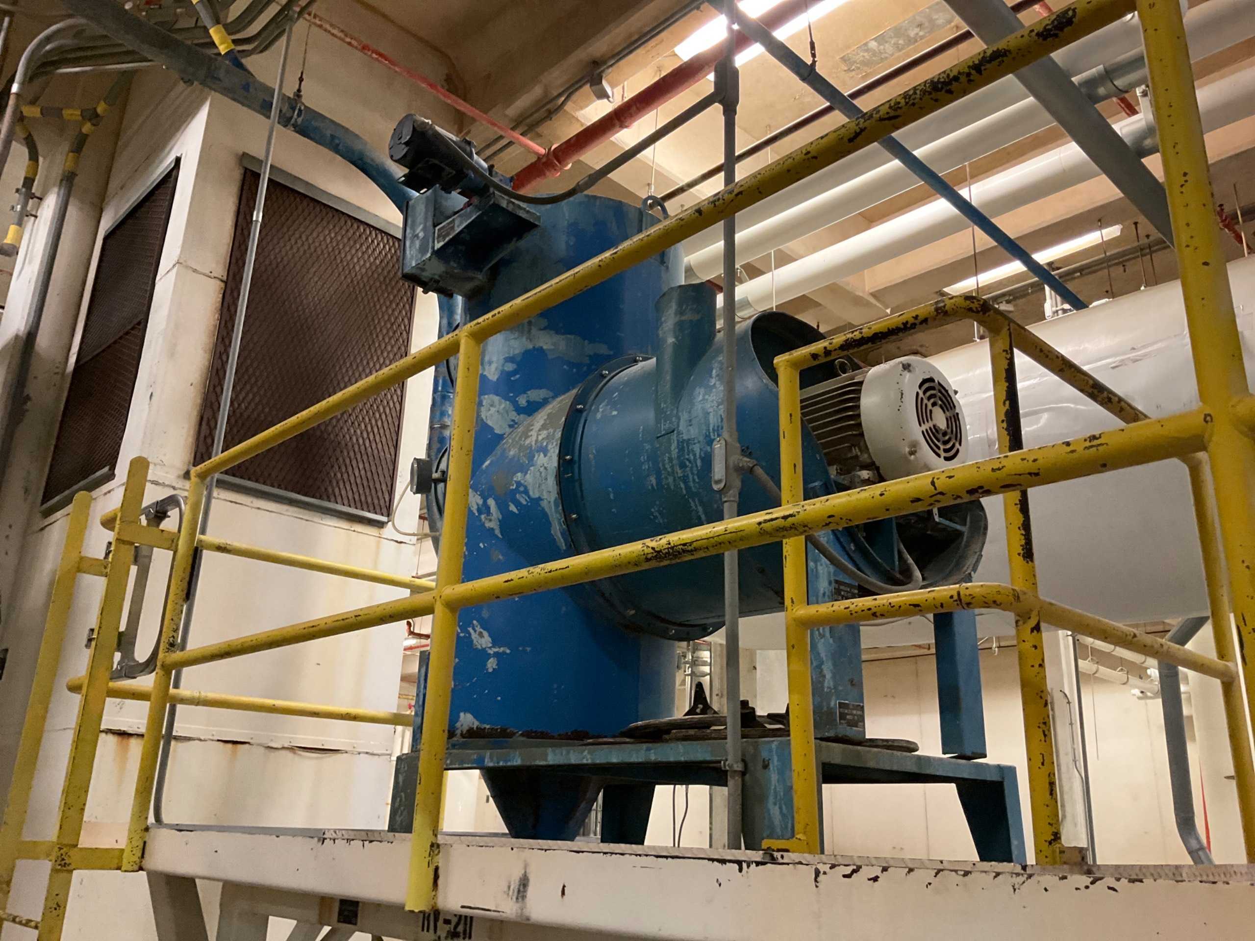 SPENCER MCCE5-7D VACUUM PUMP - DUST COLLECTOR