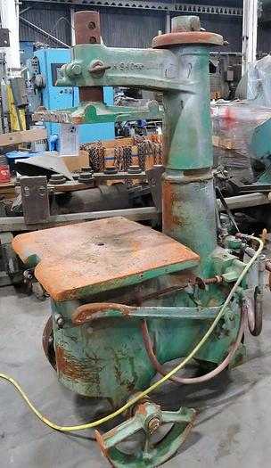INTERNATIONAL LVJS MOLDING SQUEEZER 14IN CYL 16K+LB FORCE 24X24 TABLE 12IN DRAW - FOUNDRY MOLDING MACHINES
