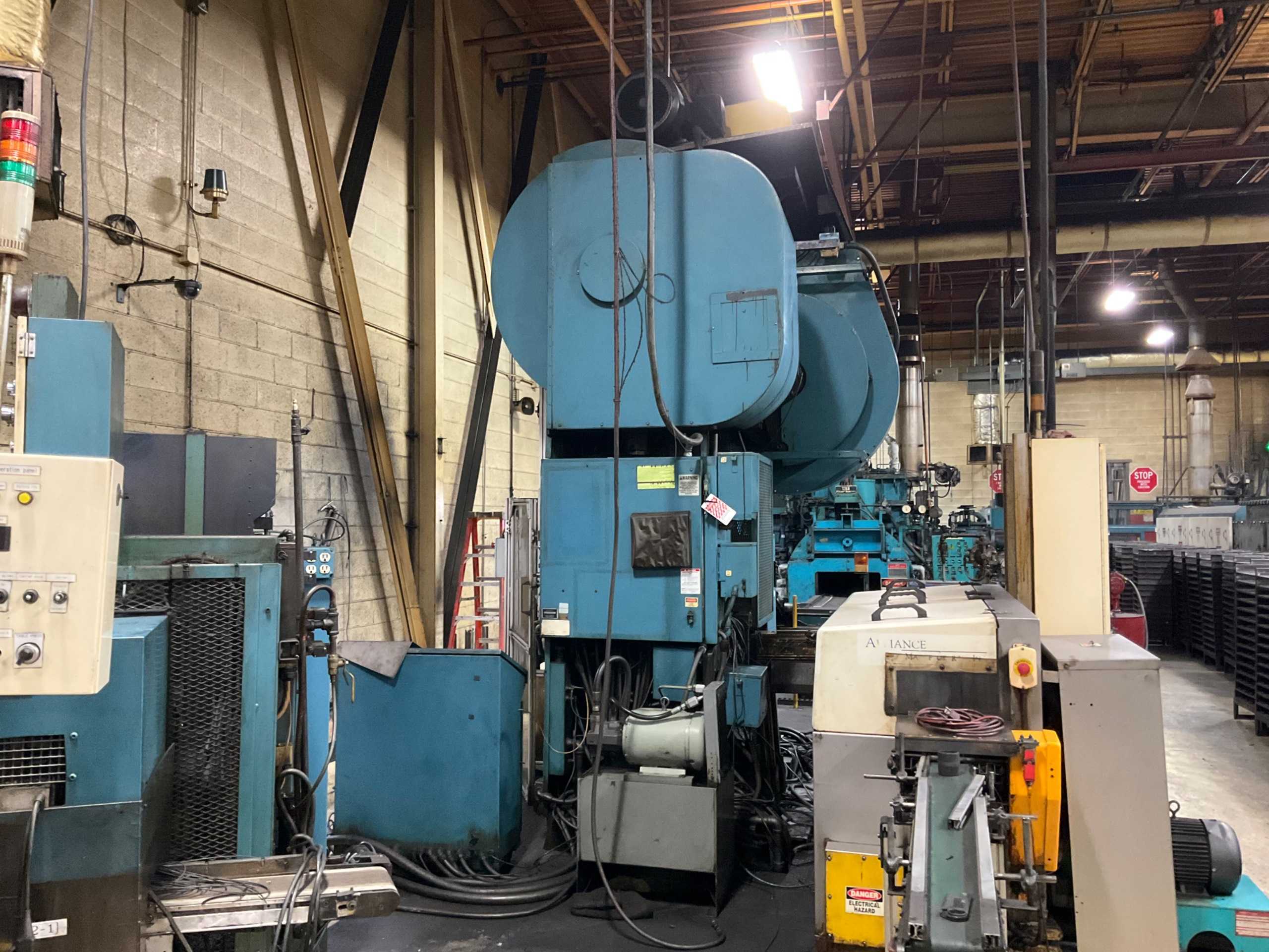 GASBARRE 220 TON MECHANICAL PRESS - MECHANICAL PRESSES