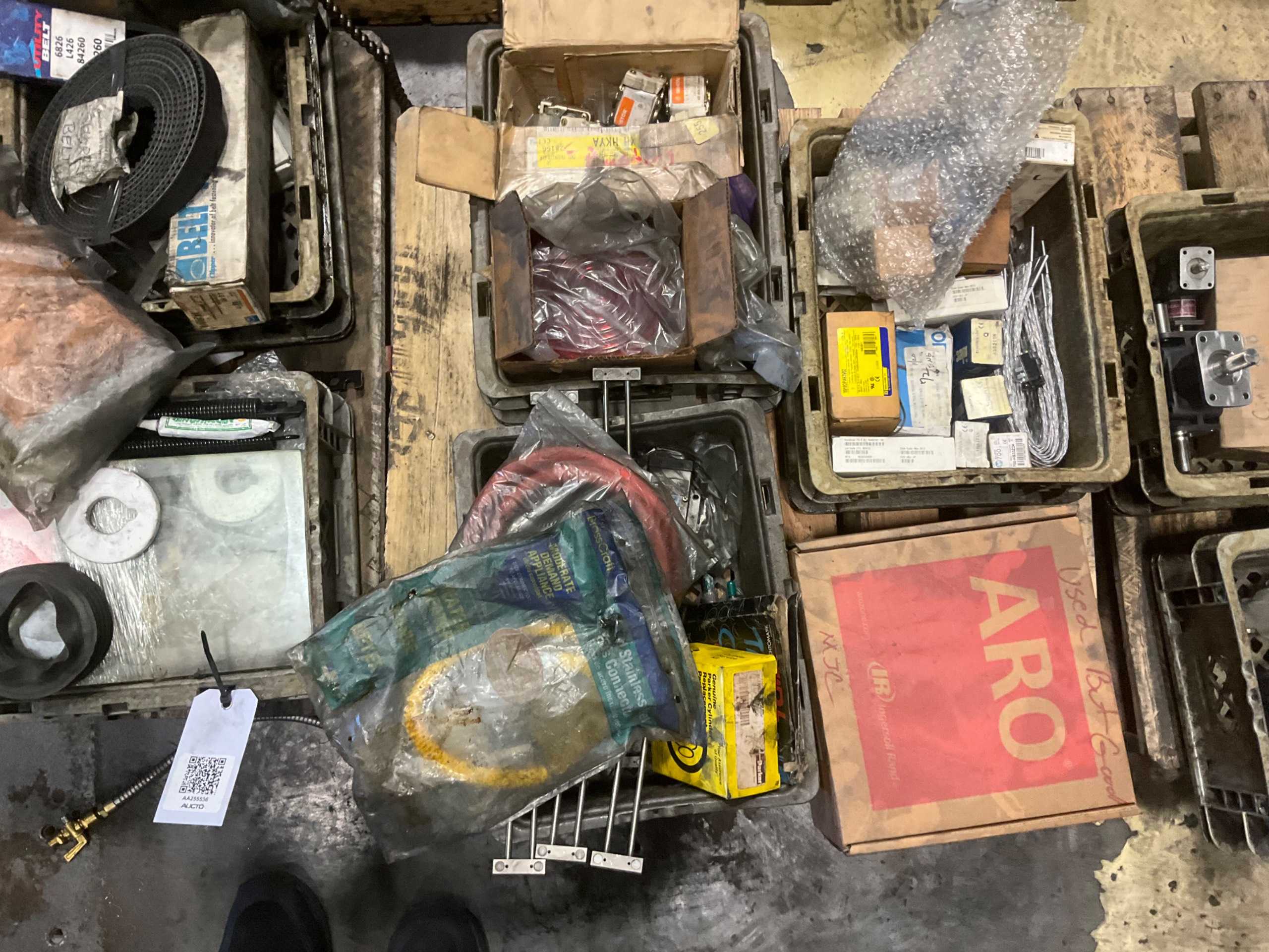 BULK QTY OF INDUSTRIAL PARTS - INDUSTRIAL PARTS