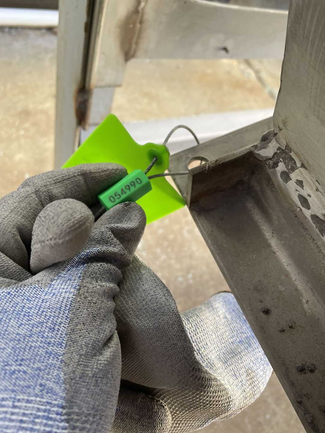 BULK QTY OF VOLUMETRIC FEEDERS - VOLUMETRIC FEEDER
