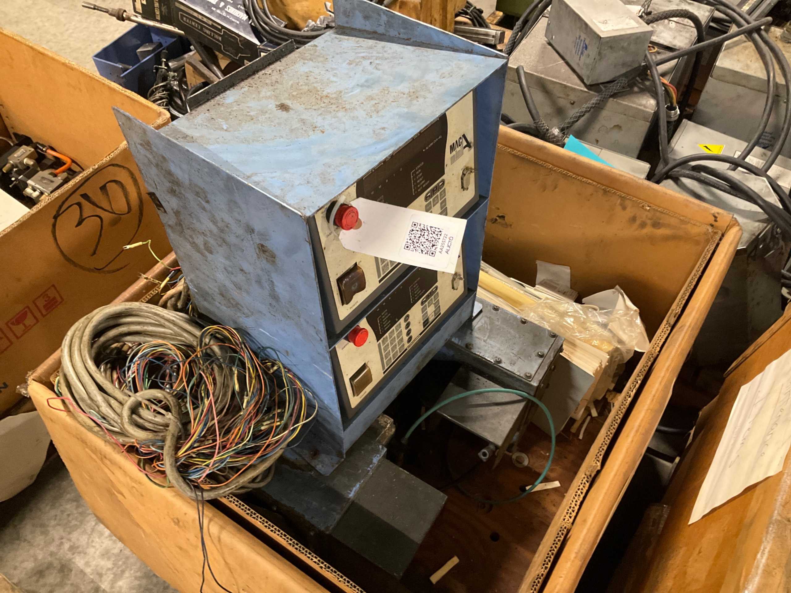 BULK QTY OF INDUSTRIAL PARTS