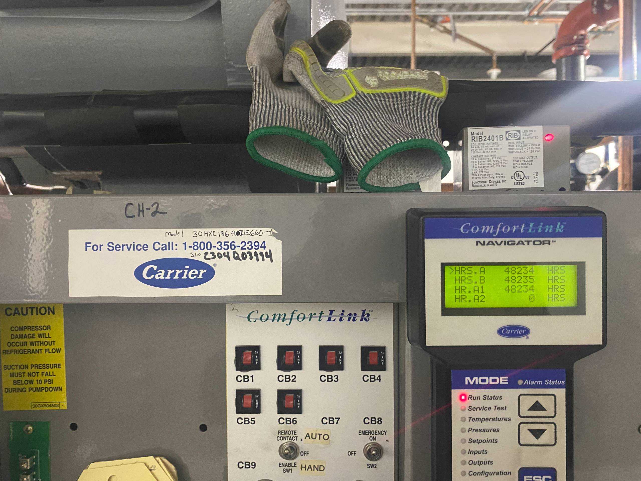 2004 CARRIER 30HXC186RZE660 AQUAFORCE CHILLER - CHILLERS