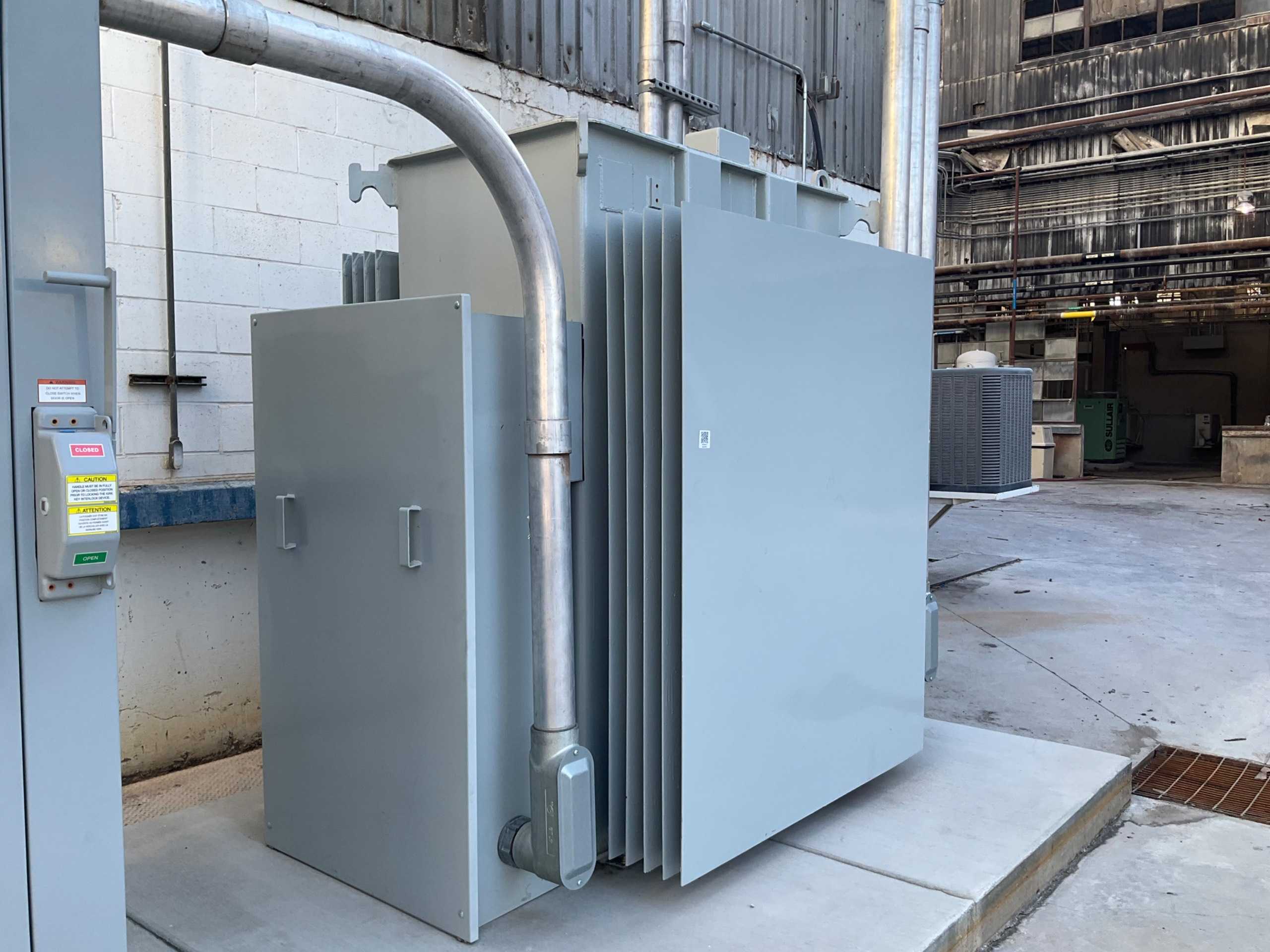 T&R ELECTRIC SUPPLY CO I760KV TRANSFORMER - OIL FILLED TRANSFORMERS