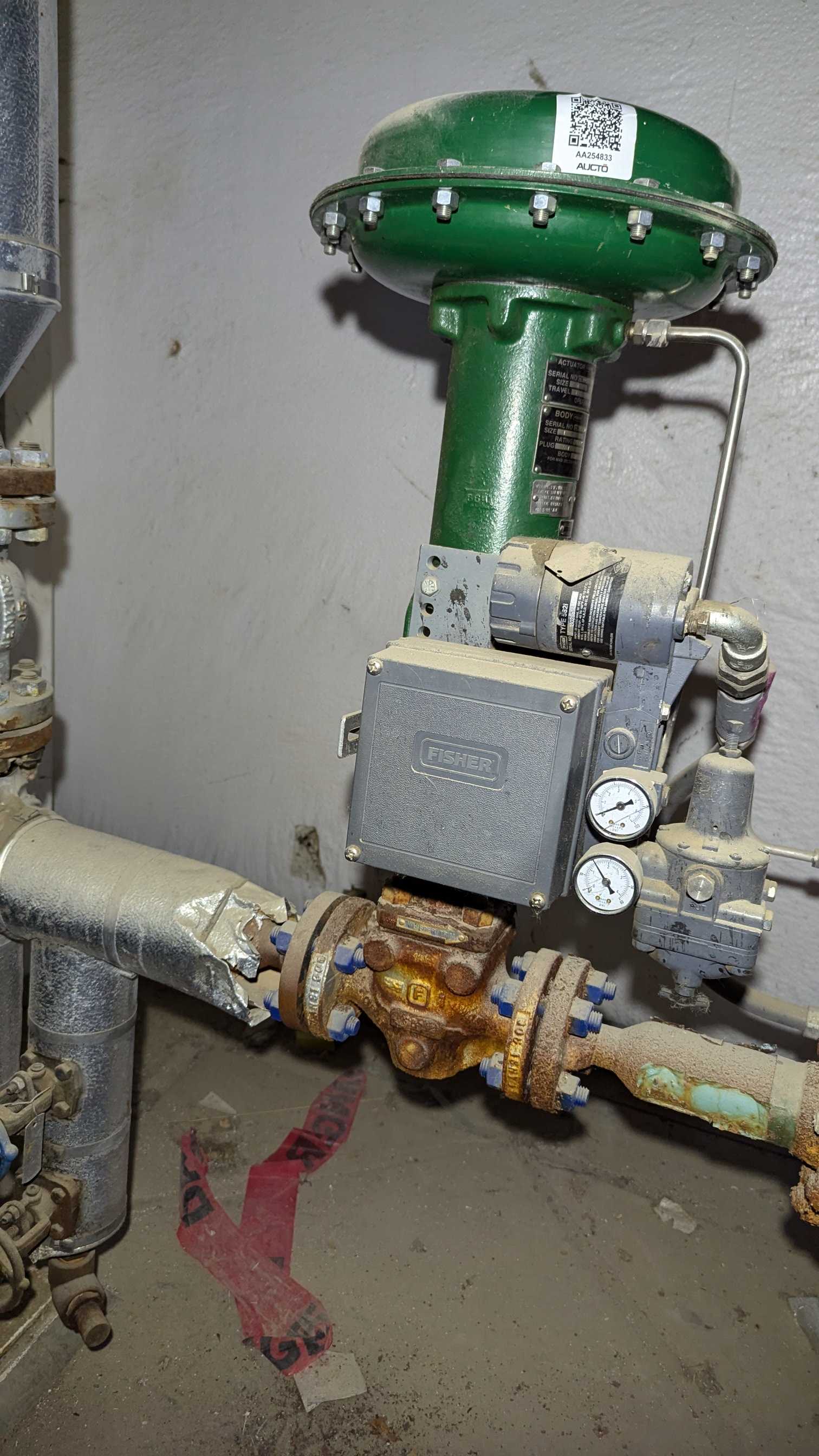 FISHER ET CONTROL VALVE & 667 ACTUATOR ASSEMBLY - VALVE & ACTUATOR ASSEMBLY