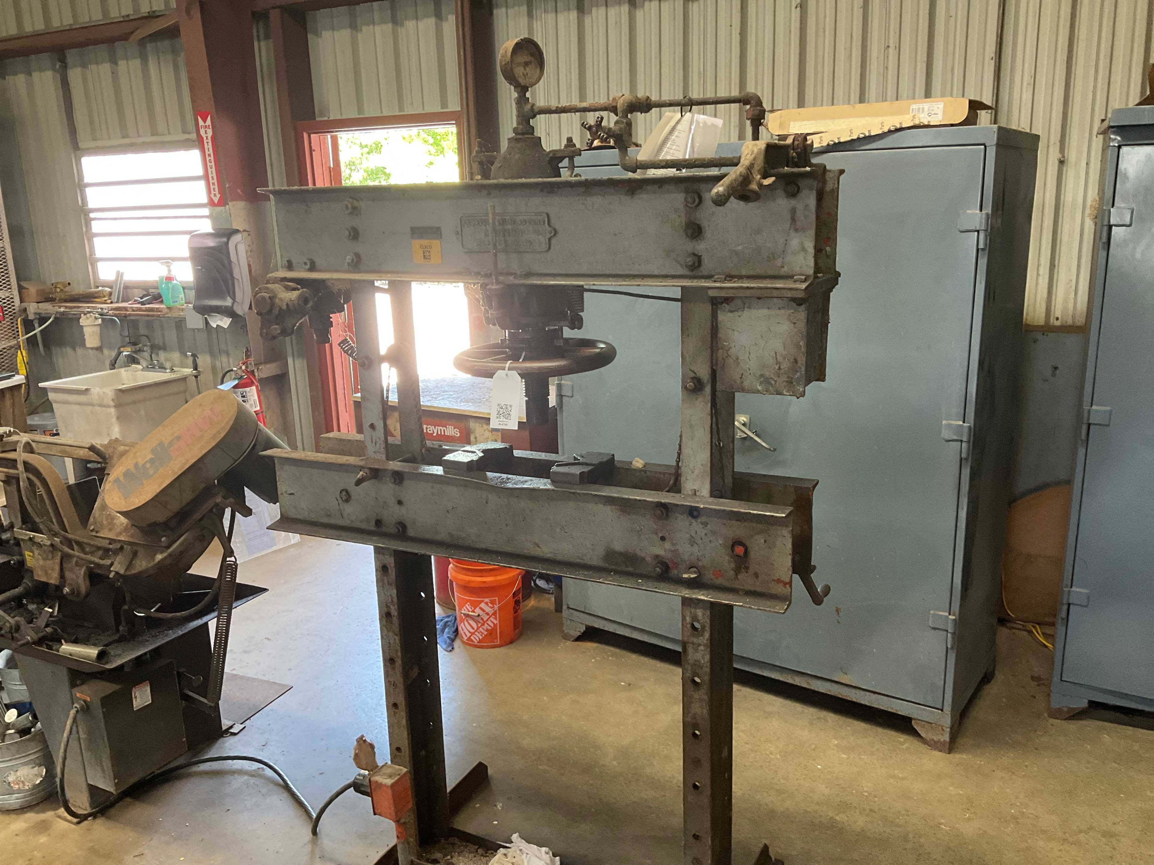 MANELY MANUFACTURING DIVISION 12-4B MECHANICAL SCREW PRESS - MECHANICAL SCREW PRESS