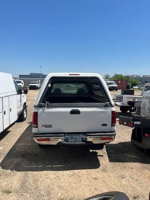 2004 FORD F-250 PICKUP TRUCK - PICKUP TRUCKS