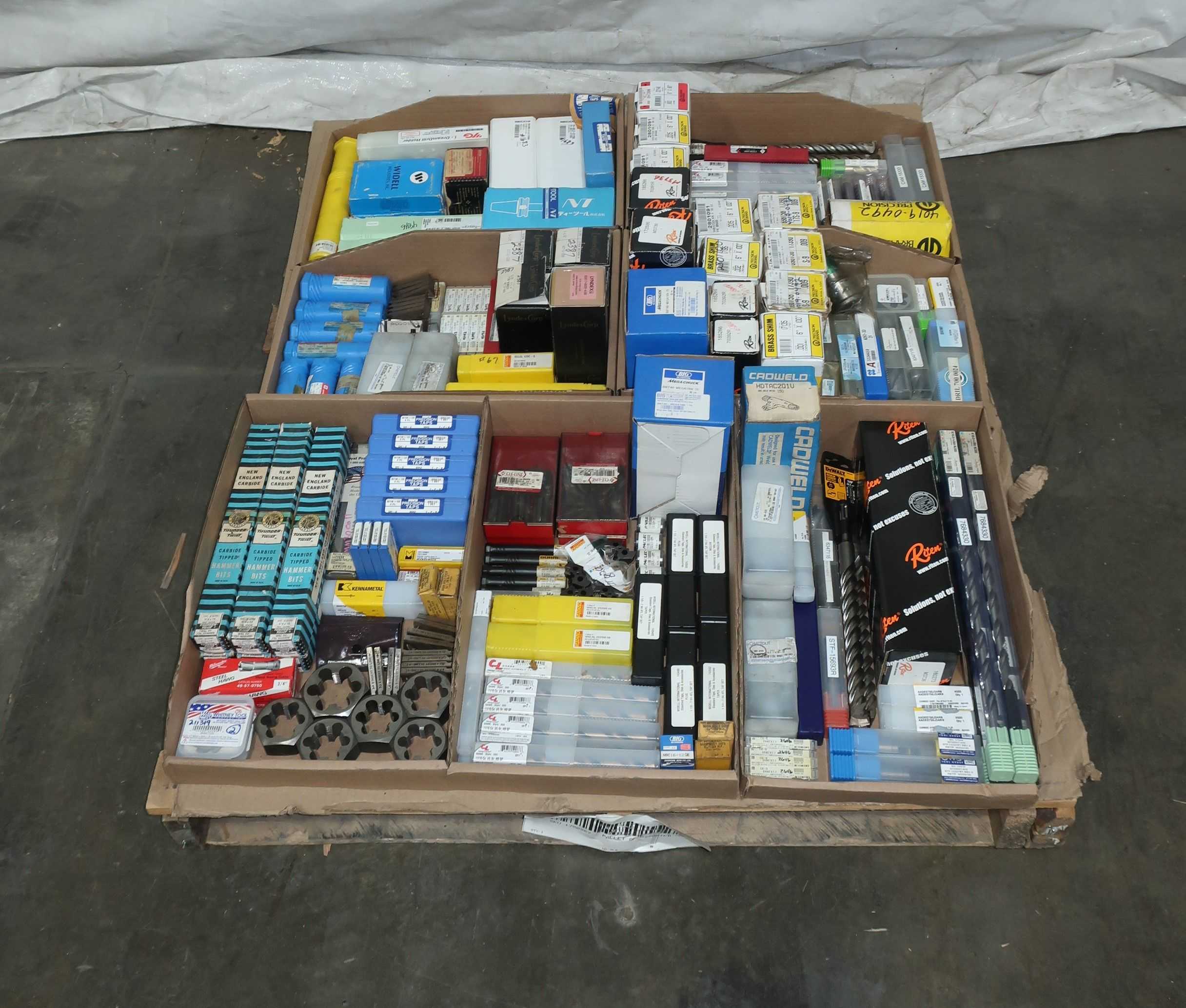 SKU 1750967 - PALLET OF ASSORTED METALWORKING TOOLING - MACHINE TOOLING