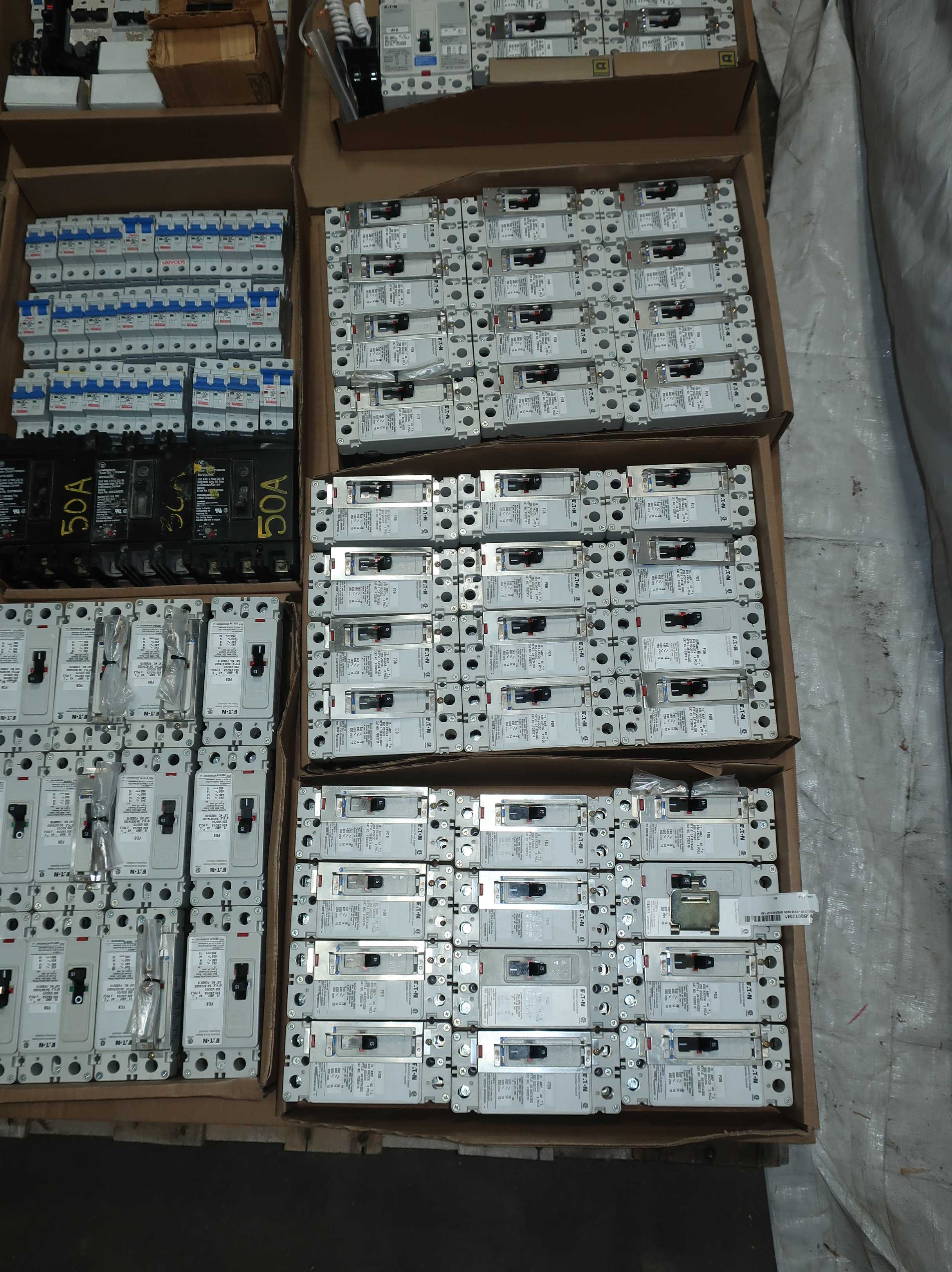 SKU 1754887 - 2 PALLETS OF ASSORTED CIRCUIT BREAKERS - CIRCUIT BREAKERS