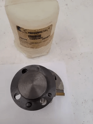 KENNAMETAL BORING HEADS LOT OF 2 (H40MVUNR3, H4DCLNL6W) 2.5" SHANK/3.25" MIN BORE - MACHINE TOOLING