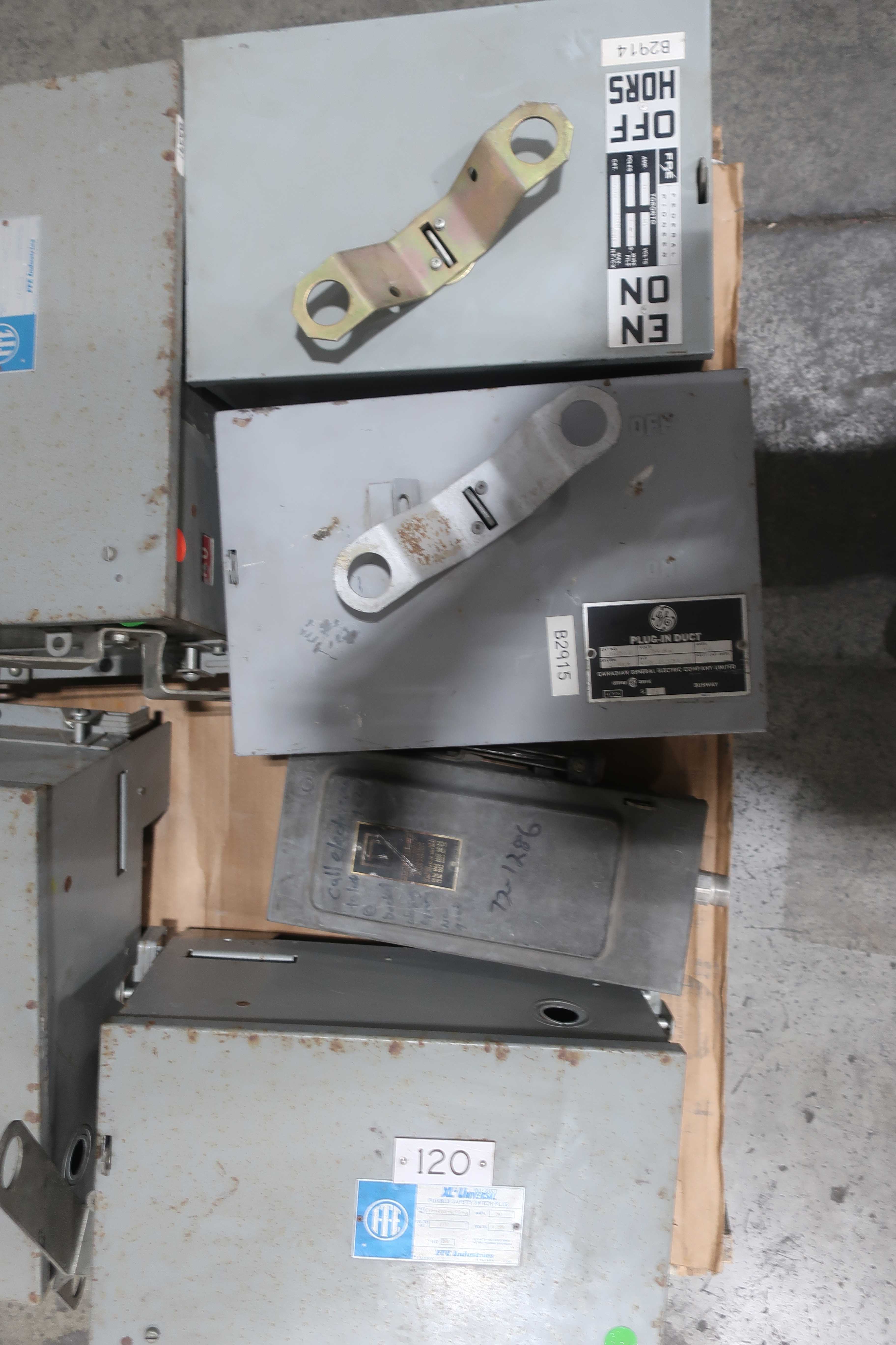SKU 1732732 - 4 PALLETS OF ASSORTED DISCONNECT SWITCHES - DISCONNECT SWITCHES