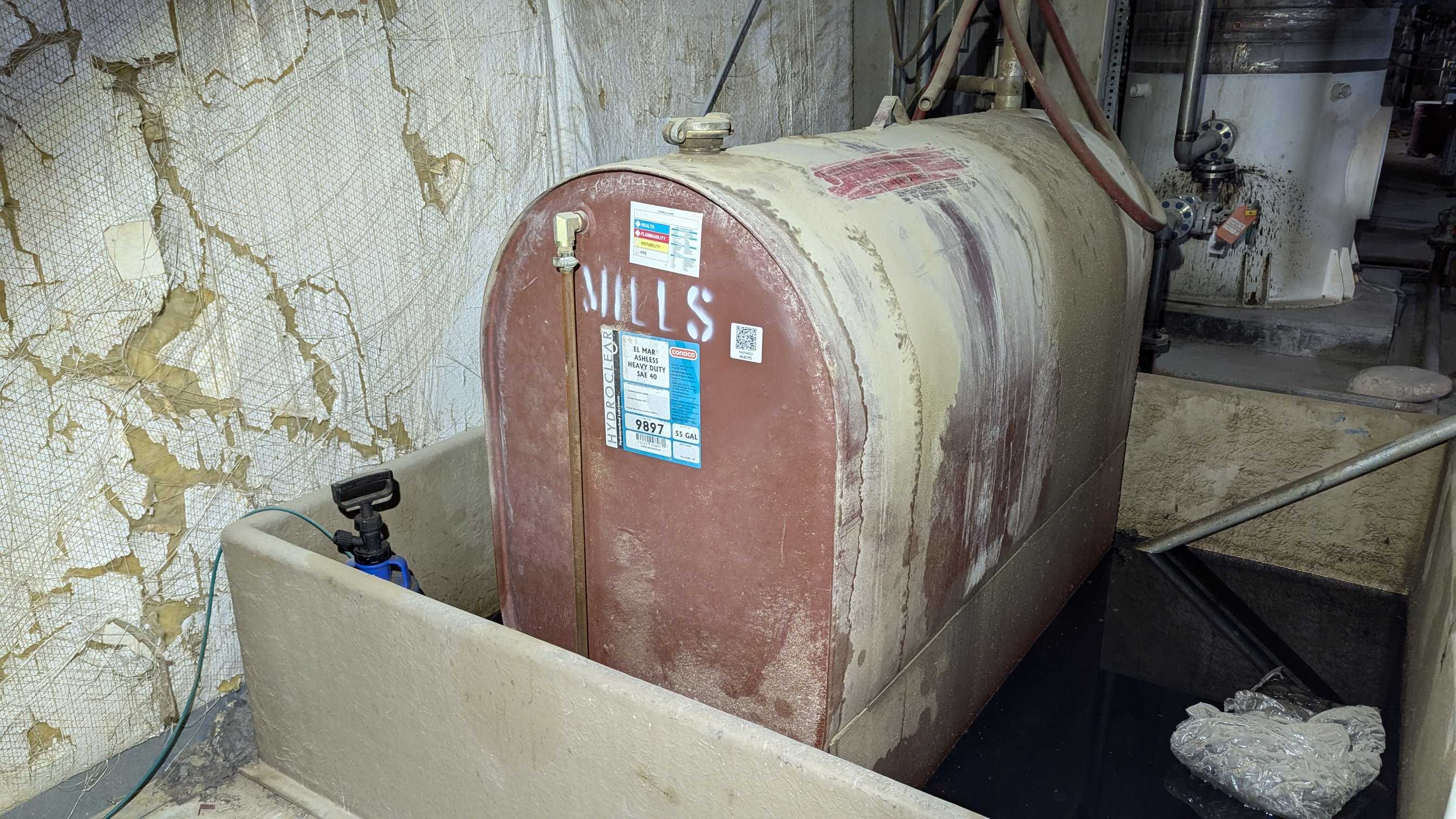 MILLS EQUIPMENT COMPANY T-2106 OIL TANK - TANKS