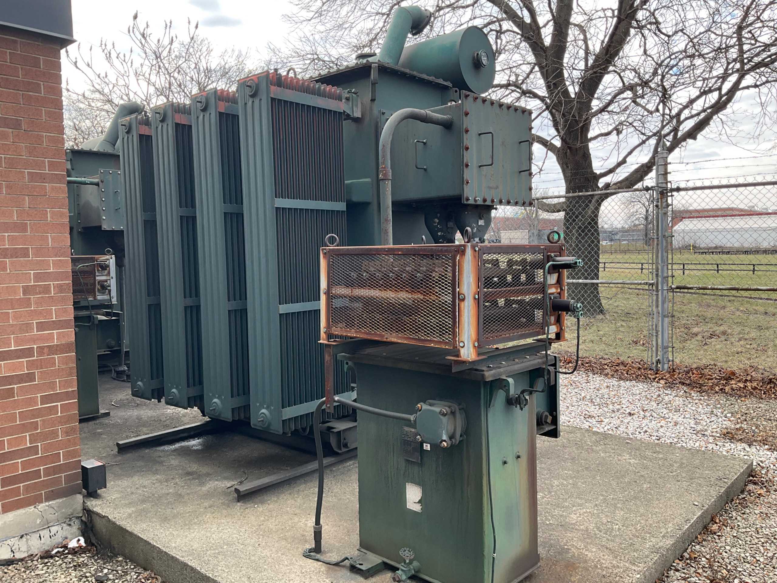 BULK QTY OF OIL FILLED TRANSFORMERS - OIL FILLED TRANSFORMERS