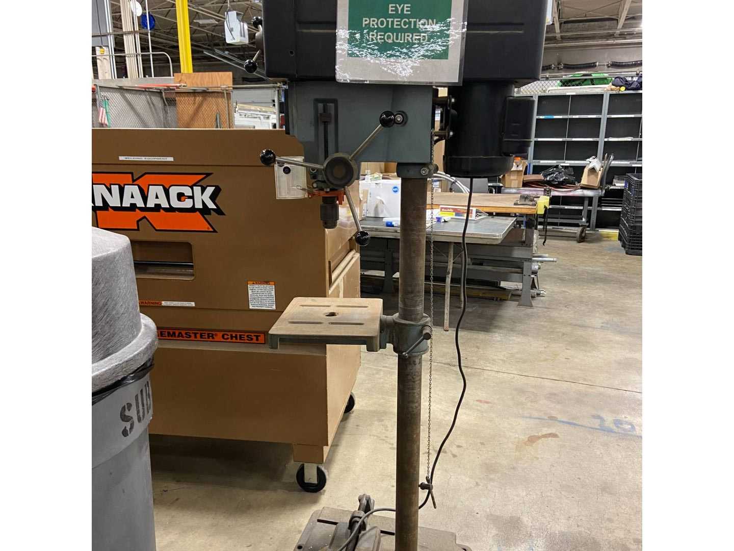 DELTA UPRIGHT DRILL PRESS - UPRIGHT DRILL PRESS