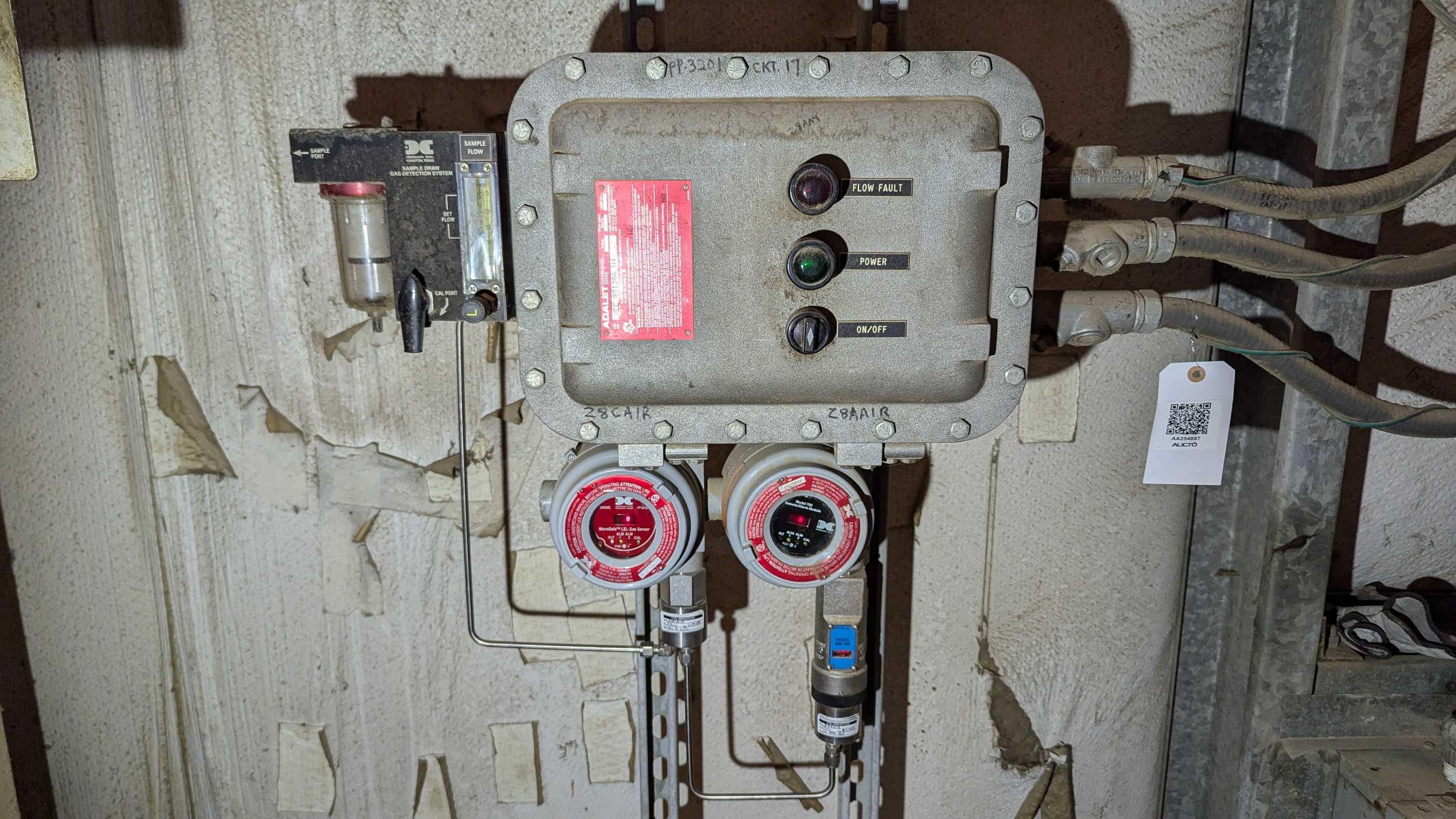 DETCON SD-1X1 GAS ANALYZER - GAS ANALYZER