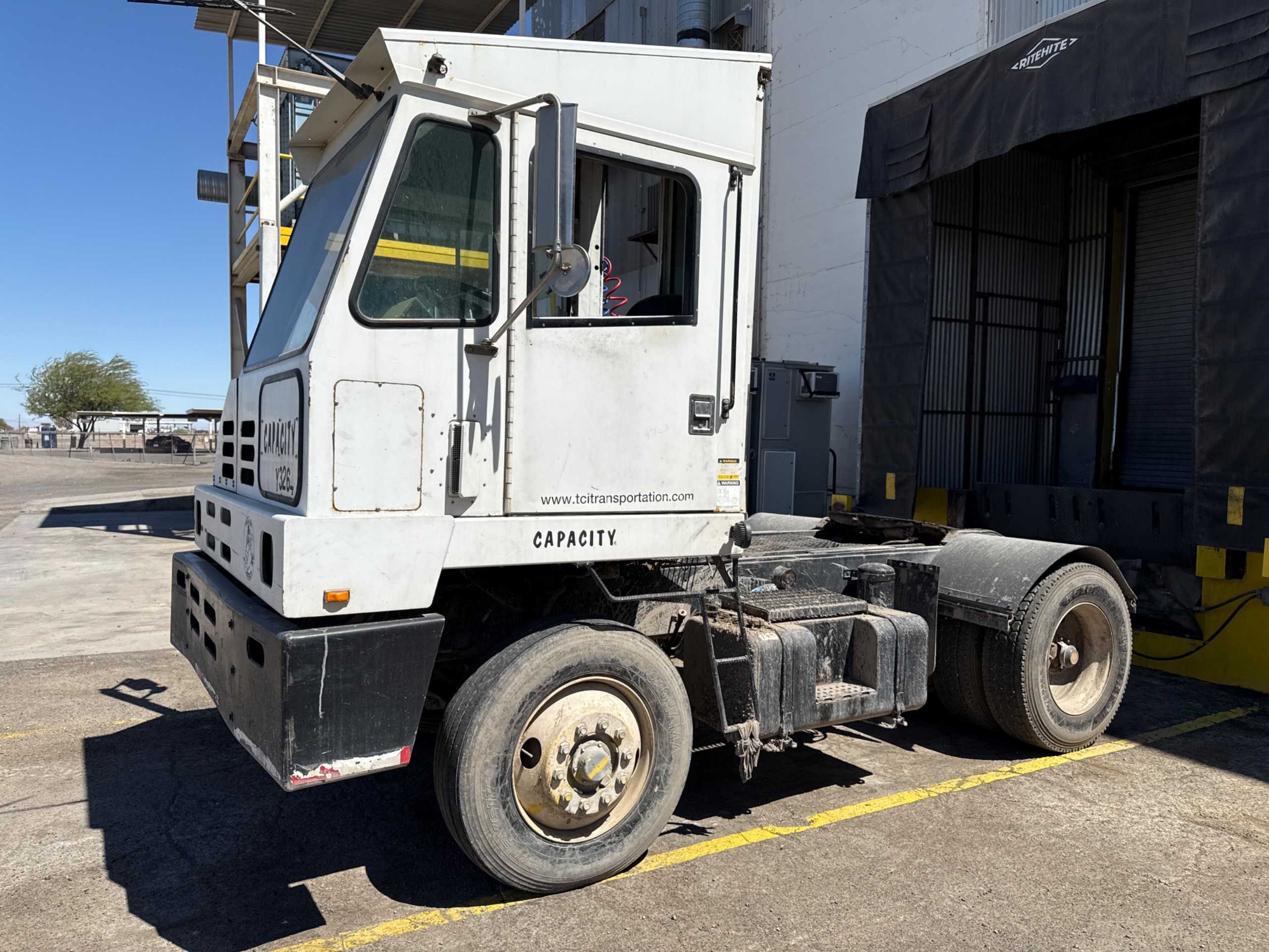 2003 CAPACITY TRUCKS TJ5000 UTILITY TRUCK - UTILITY VEHICLES